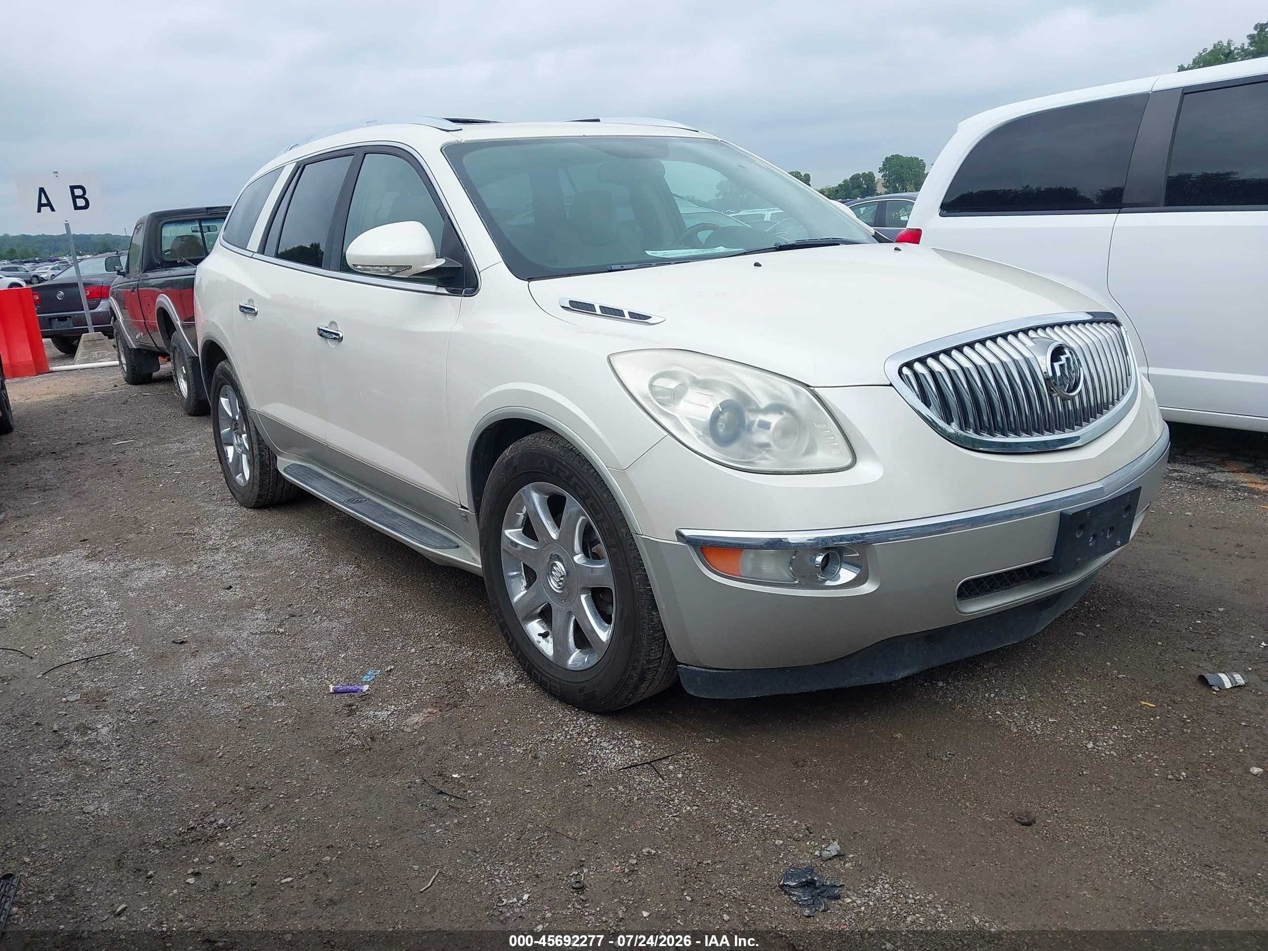 2008 Buick Enclave Cxl Белый vin: 5GAEV23788J298283