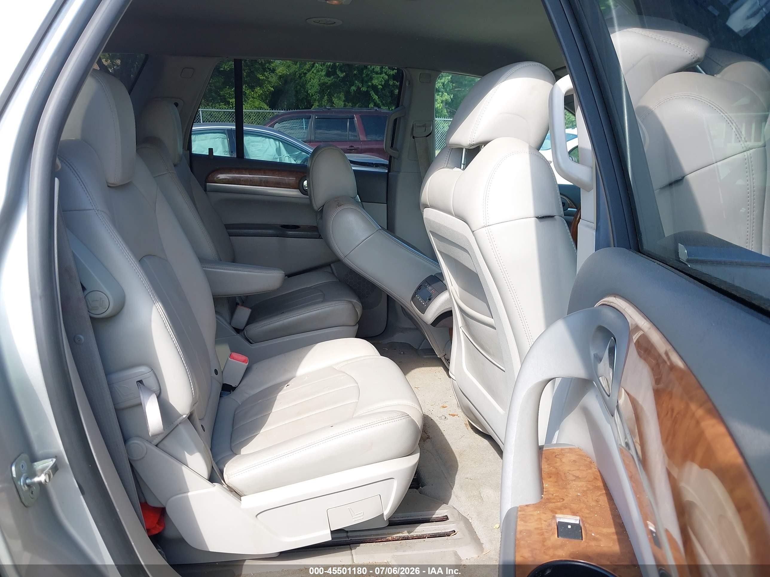 2008 Buick Enclave Cxl Silver vin: 5GAEV23798J105008