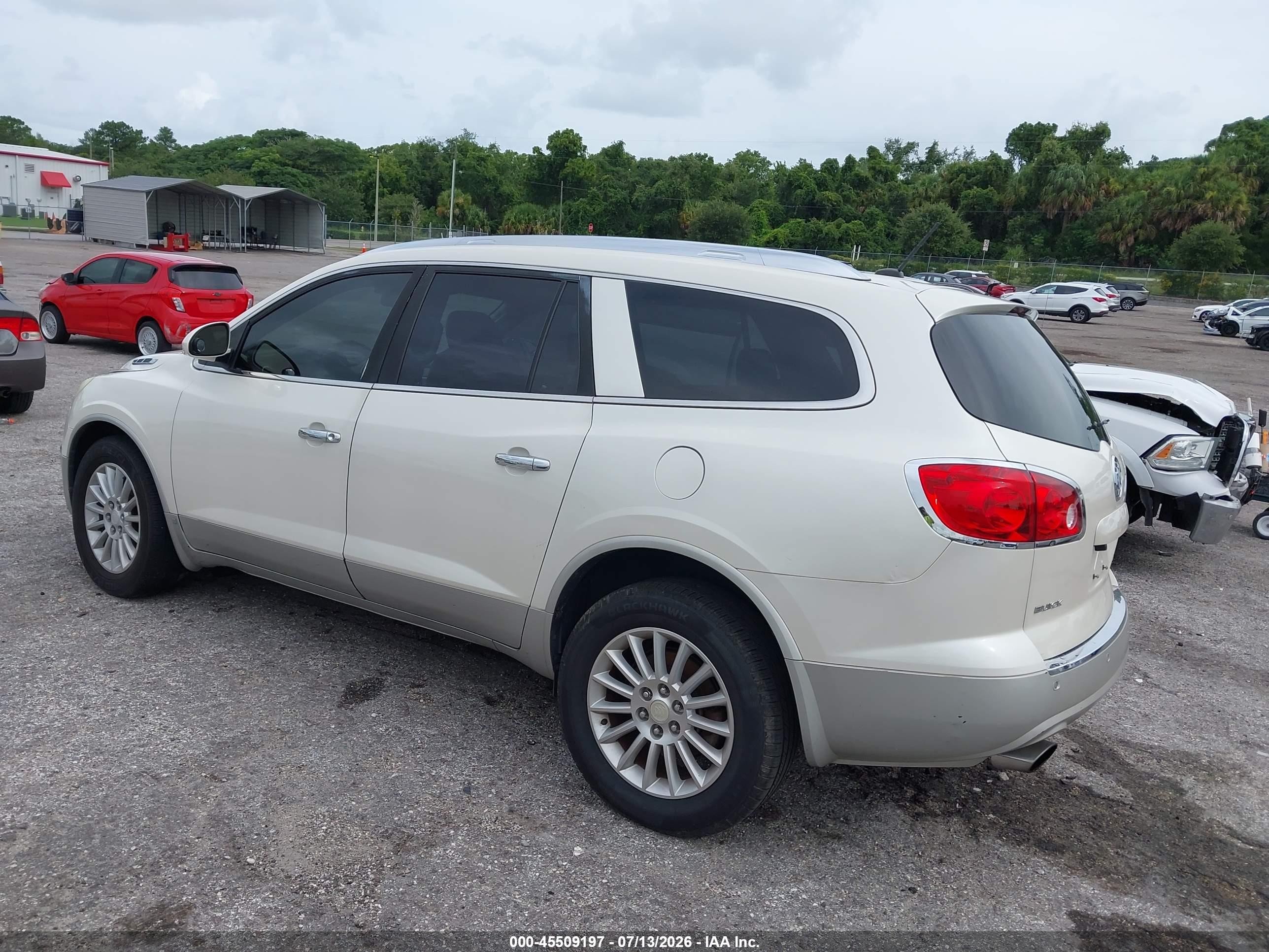 2008 Buick Enclave Cxl White vin: 5GAEV237X8J107687