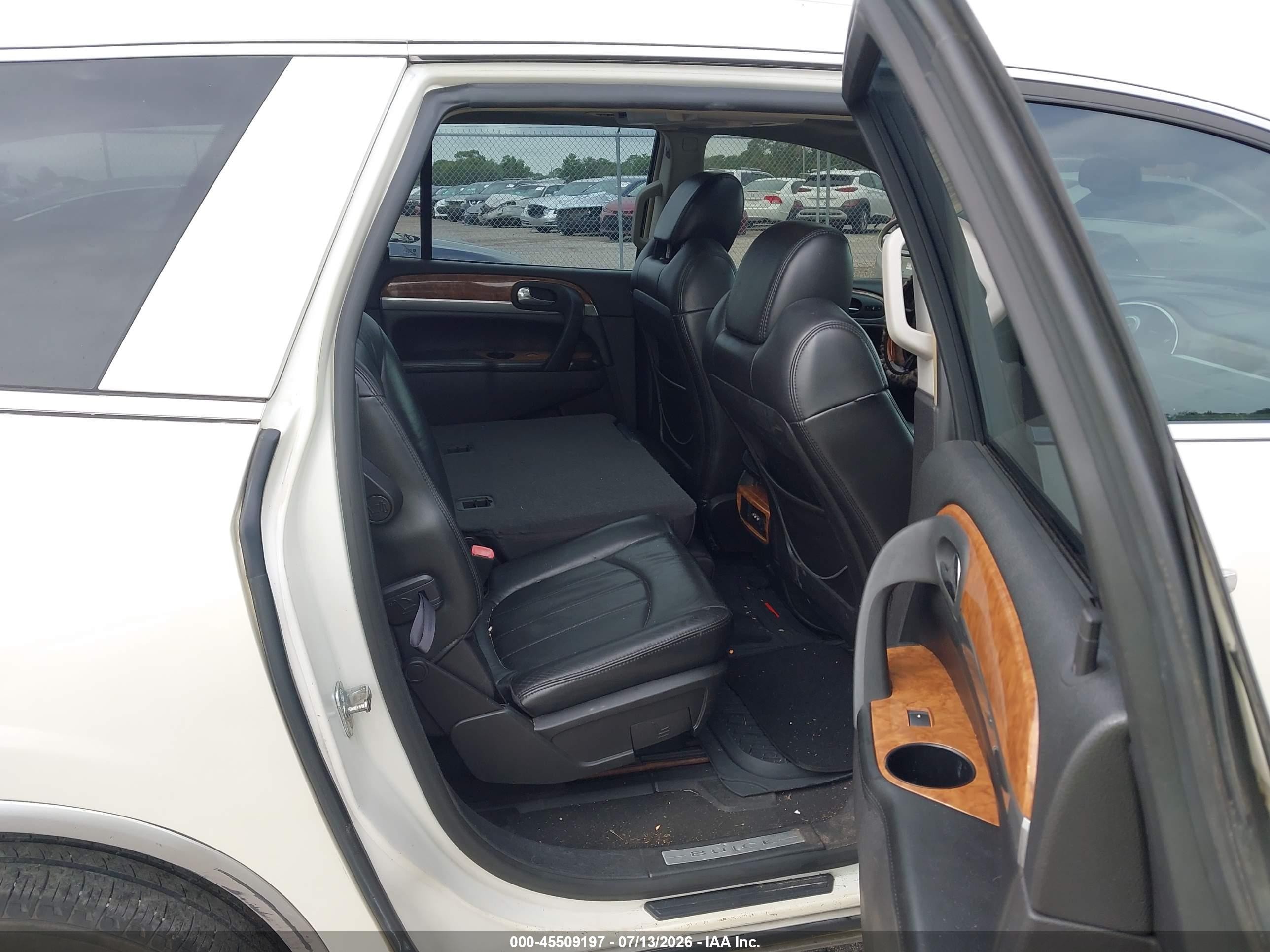 2008 Buick Enclave Cxl White vin: 5GAEV237X8J107687