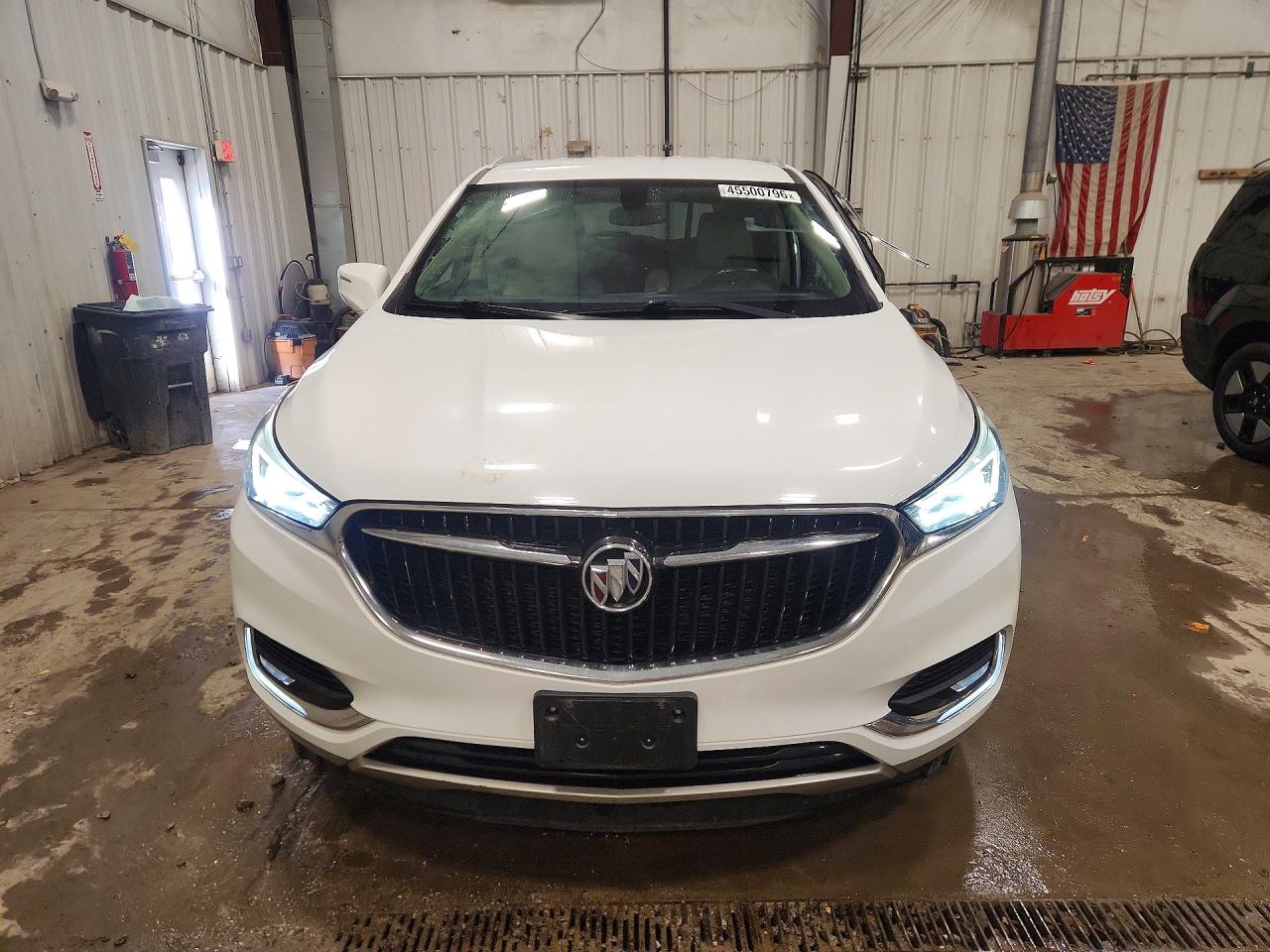 2020 Buick Enclave Essence White vin: 5GAEVAKW1LJ205986
