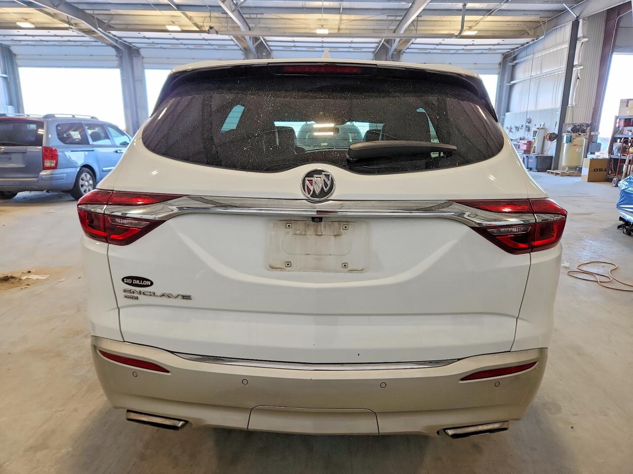 2020 Buick Enclave Essence White vin: 5GAEVAKW9LJ230716