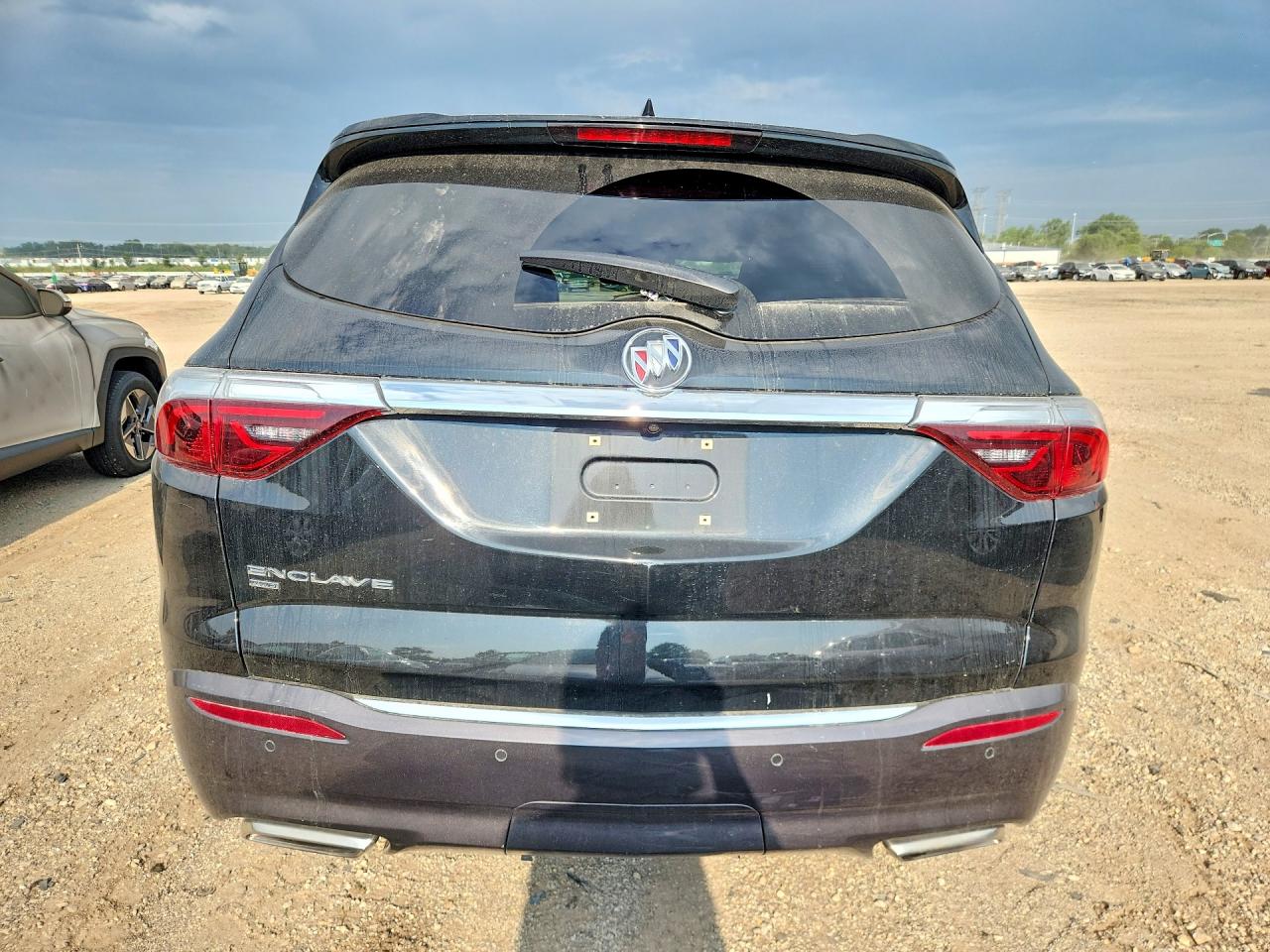 2023 Buick Enclave Essence Black vin: 5GAEVAKWXPJ275170