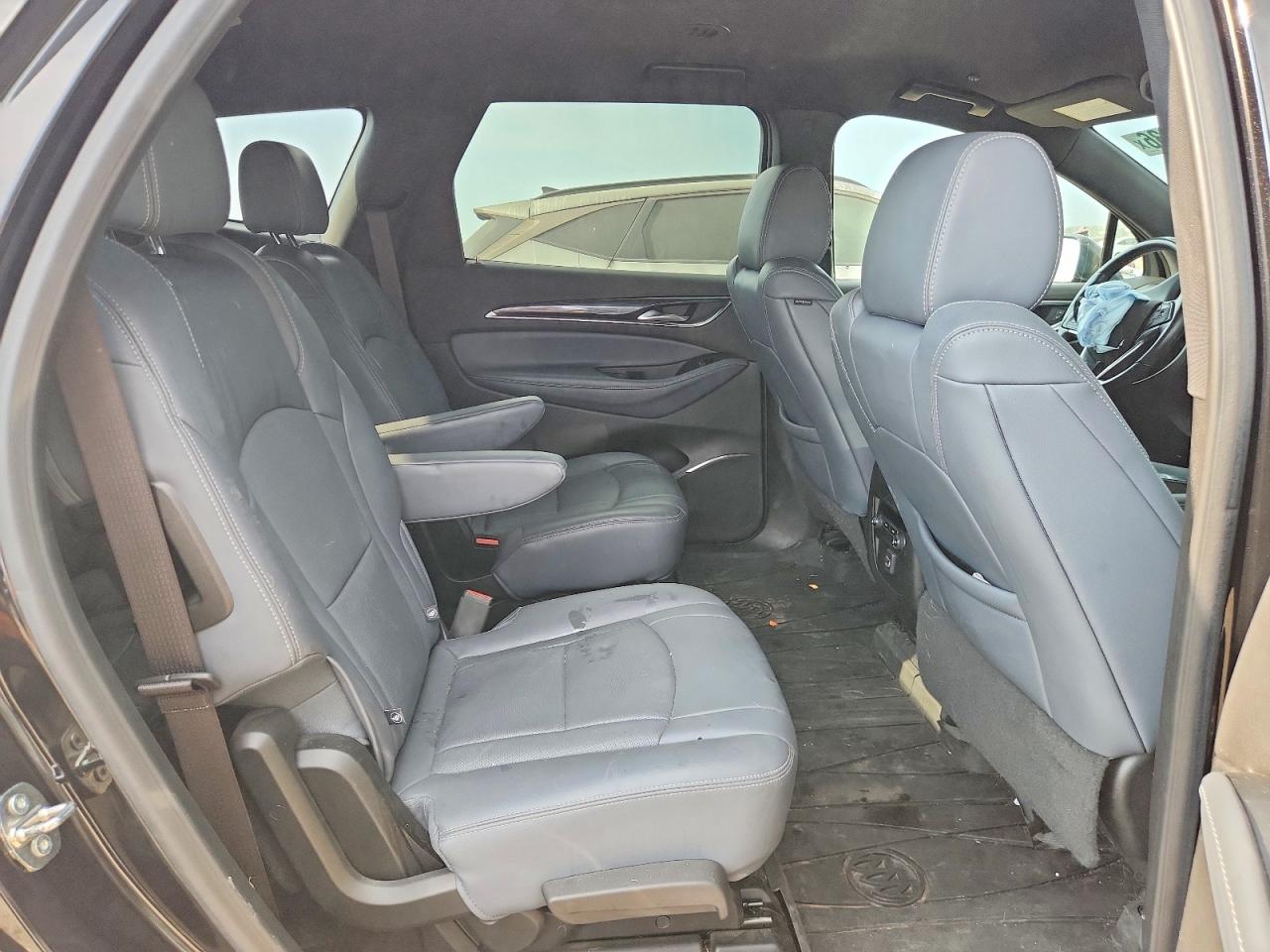 2023 Buick Enclave Essence Black vin: 5GAEVAKWXPJ275170
