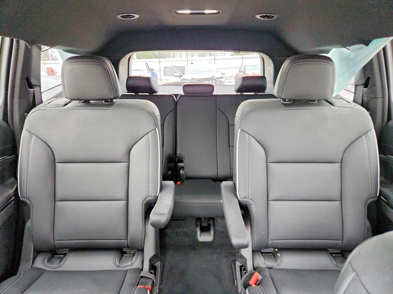 2025 Buick Enclave Preferred Red vin: 5GAEVARS7SJ275851