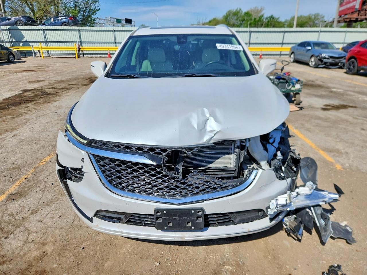 2023 Buick Enclave Avenir Белый vin: 5GAEVCKW3PJ183037