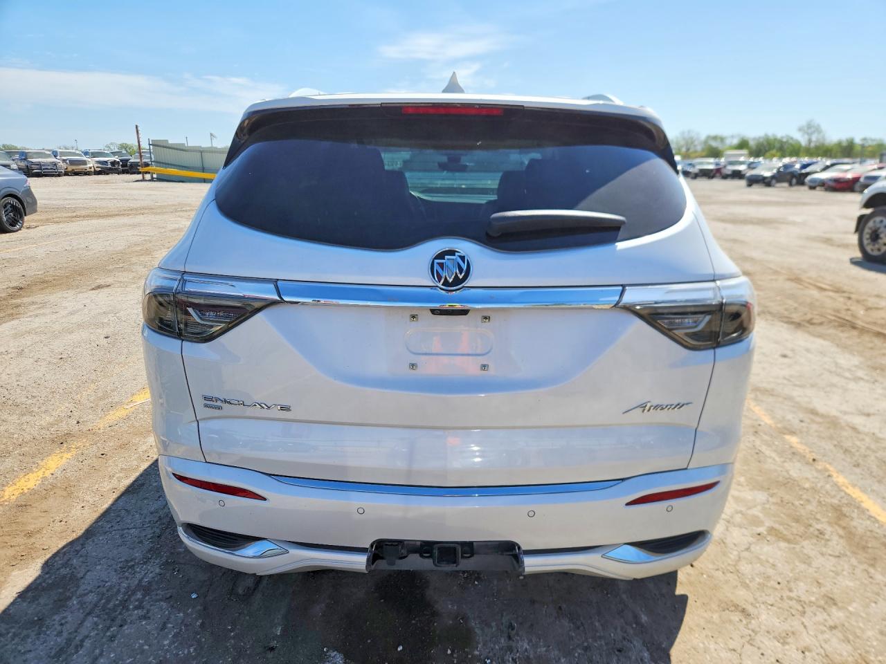 2023 Buick Enclave Avenir Белый vin: 5GAEVCKW3PJ183037