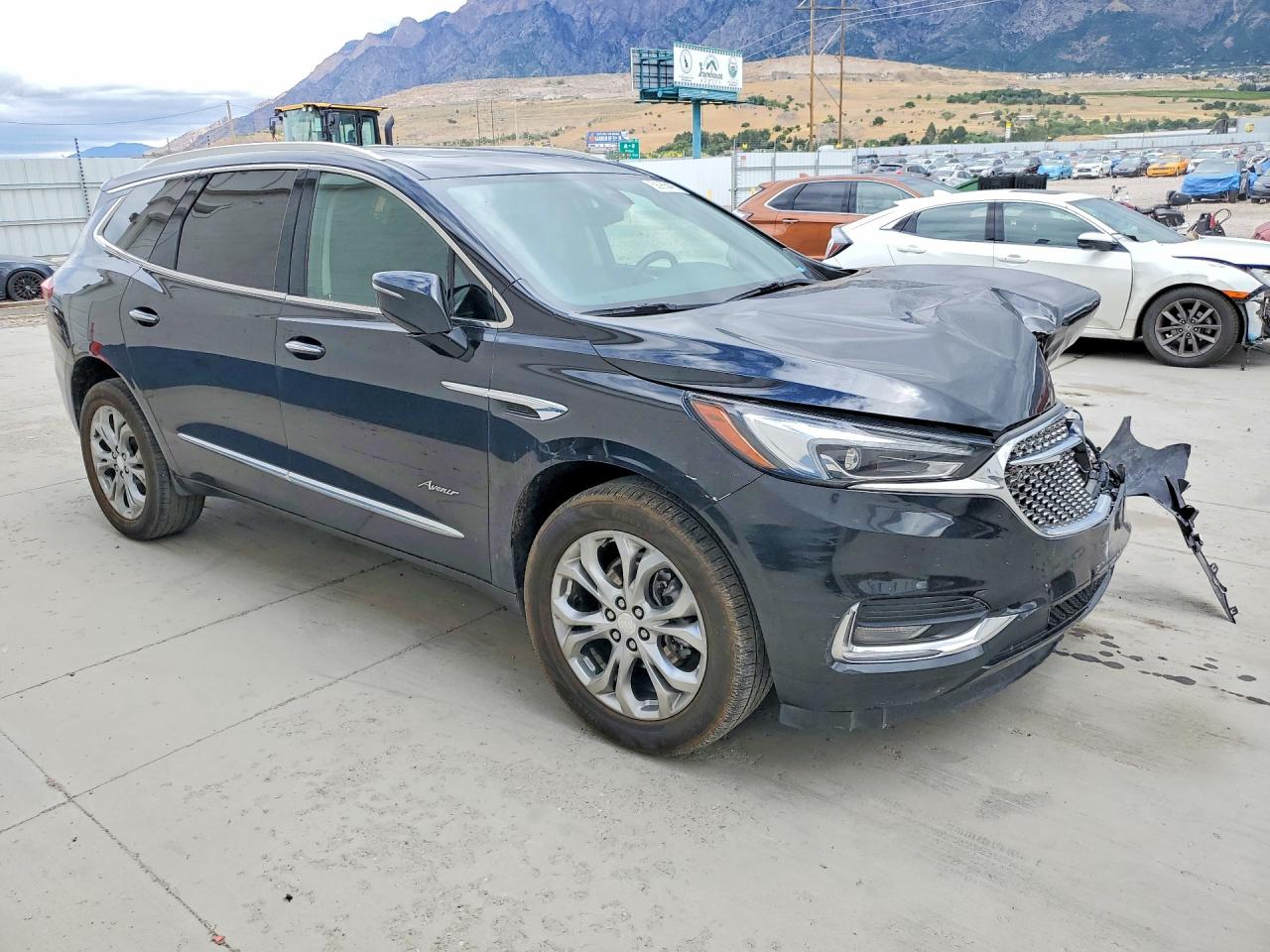 2021 Buick Enclave Avenir Черный vin: 5GAEVCKW8MJ128482