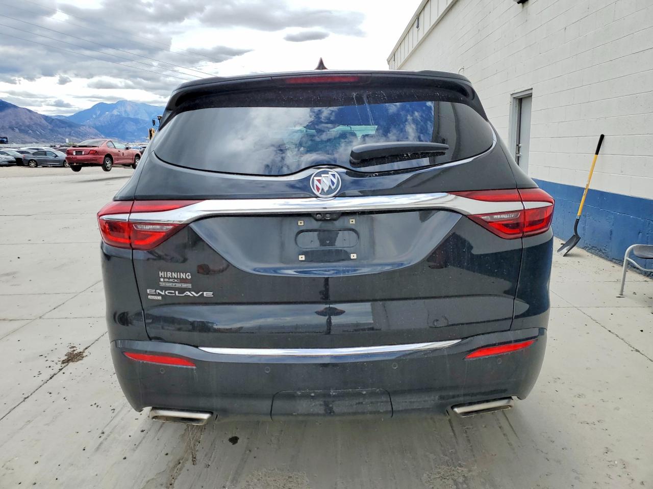 2021 Buick Enclave Avenir Черный vin: 5GAEVCKW8MJ128482