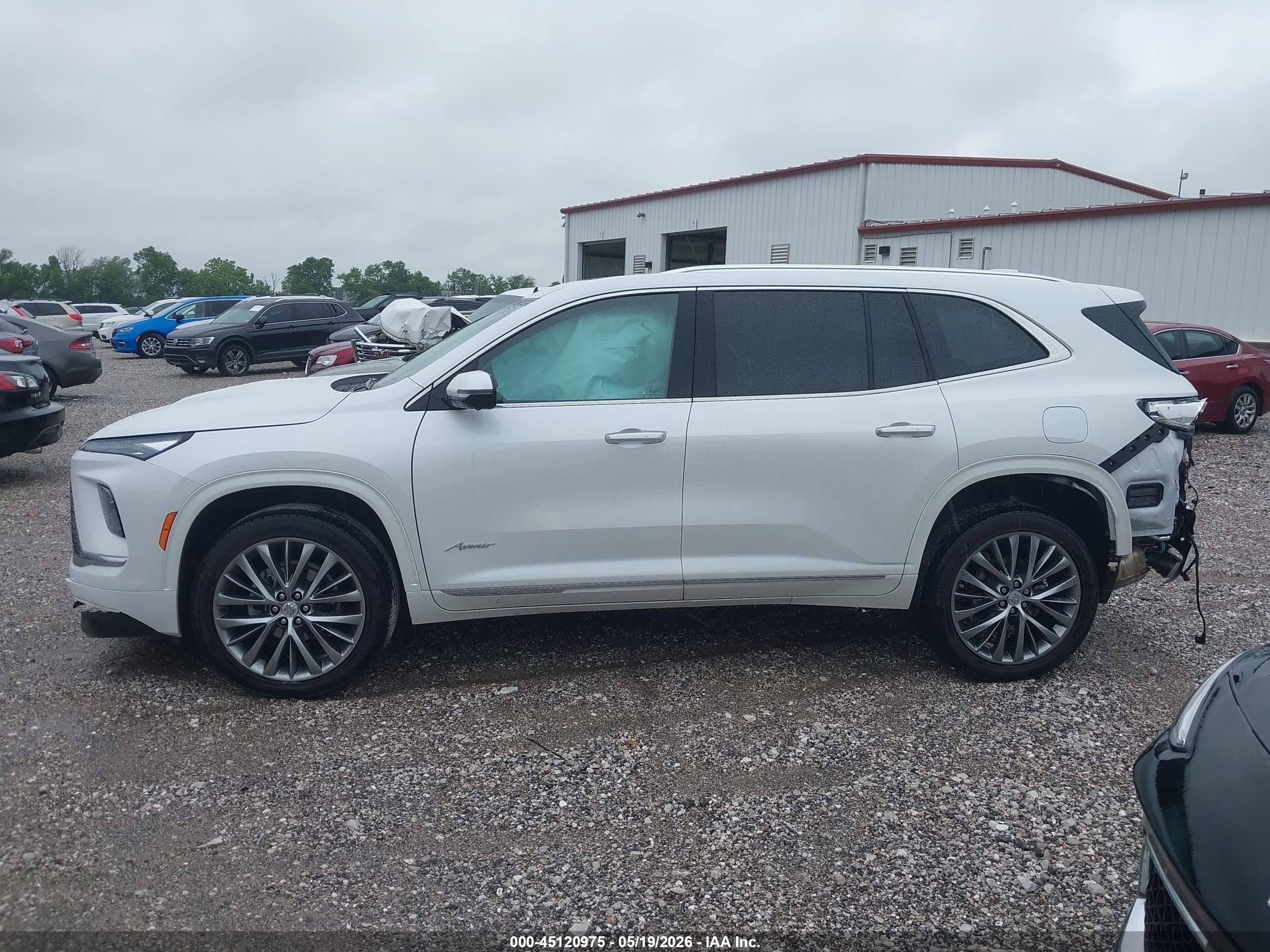 2025 Buick Enclave Avenir Fwd Белый vin: 5GAEVCRSXSJ106371