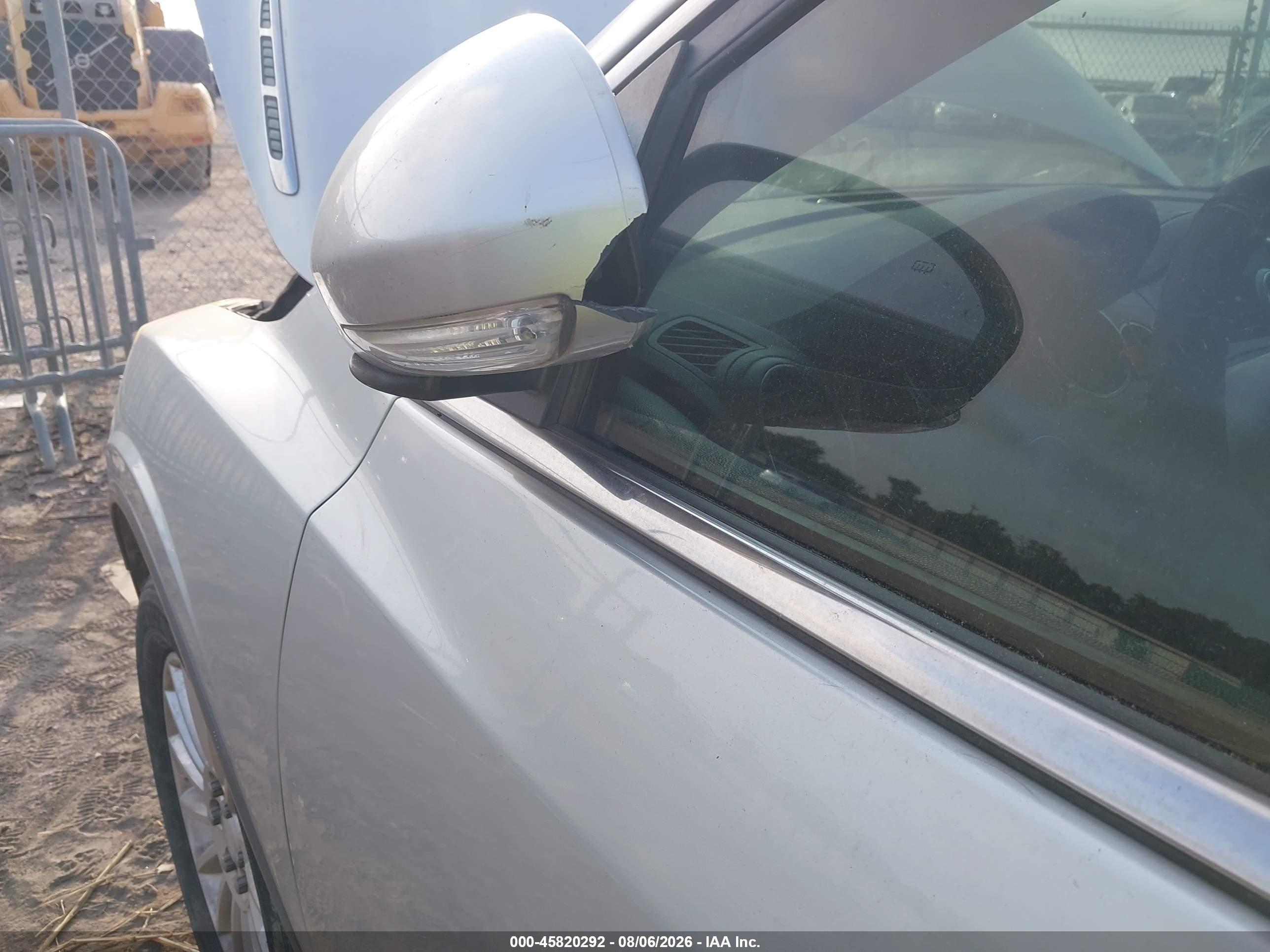 2011 Buick Enclave Cx Silver vin: 5GAKRAED1BJ306493