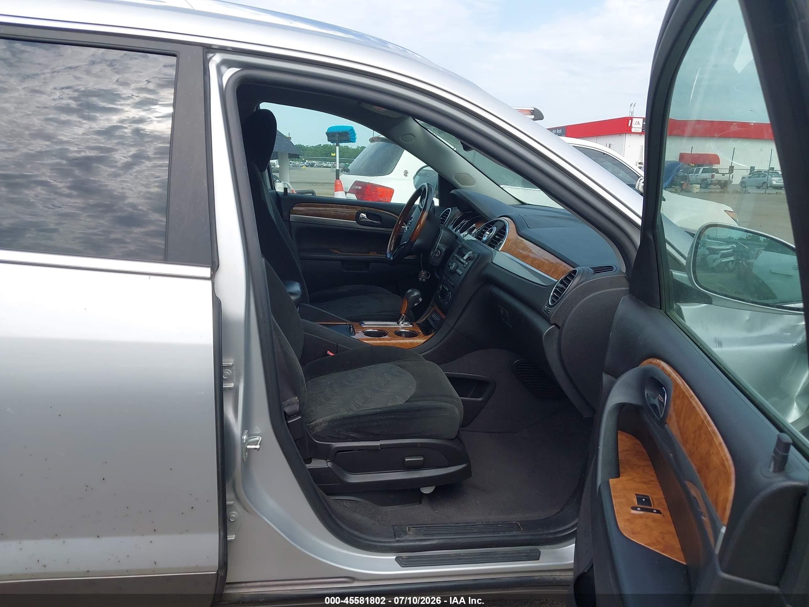2012 Buick Enclave   Silver vin: 5GAKRAED1CJ391255