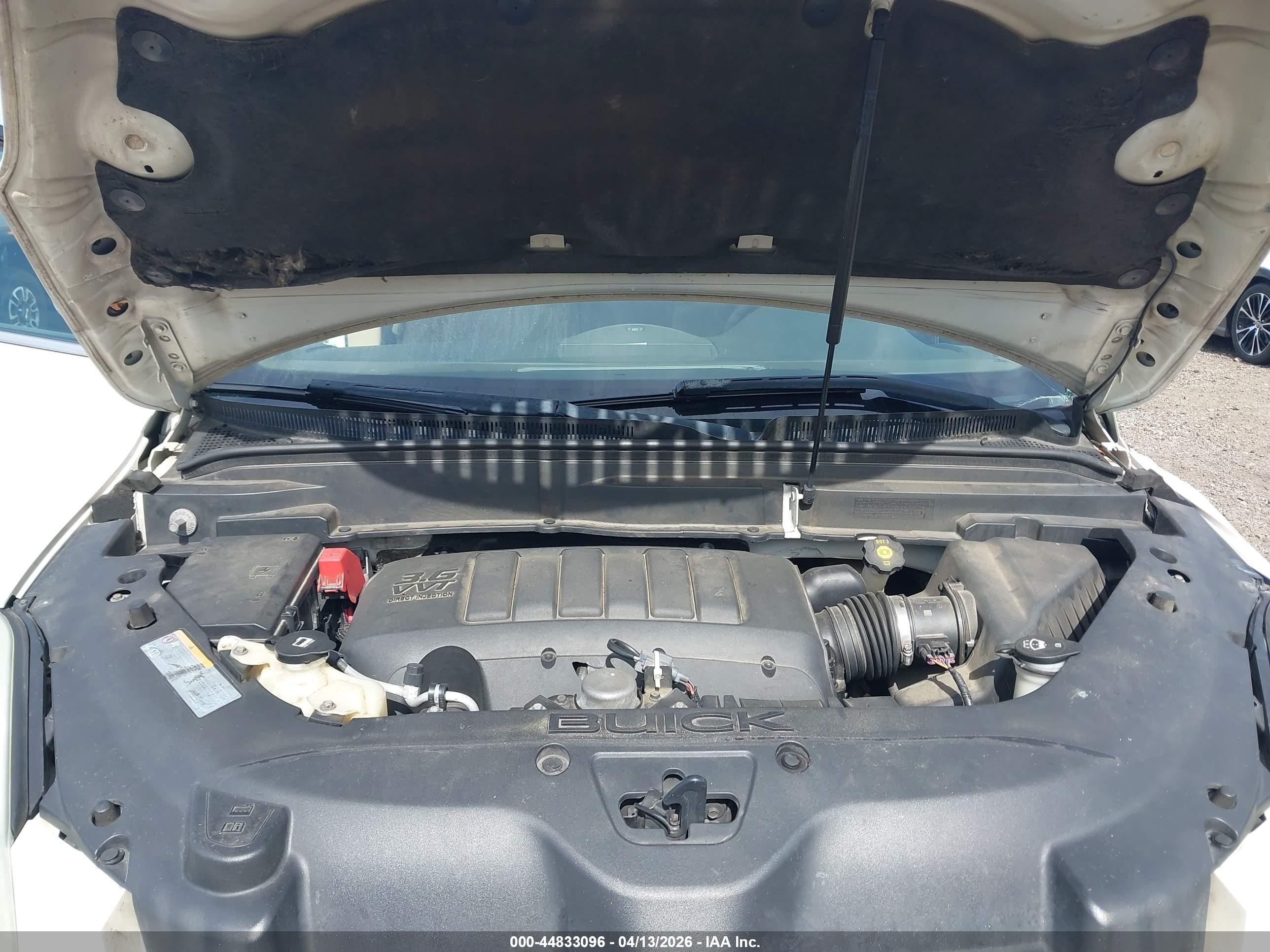 2011 Buick Enclave Cx Кремовый vin: 5GAKRAED2BJ266960