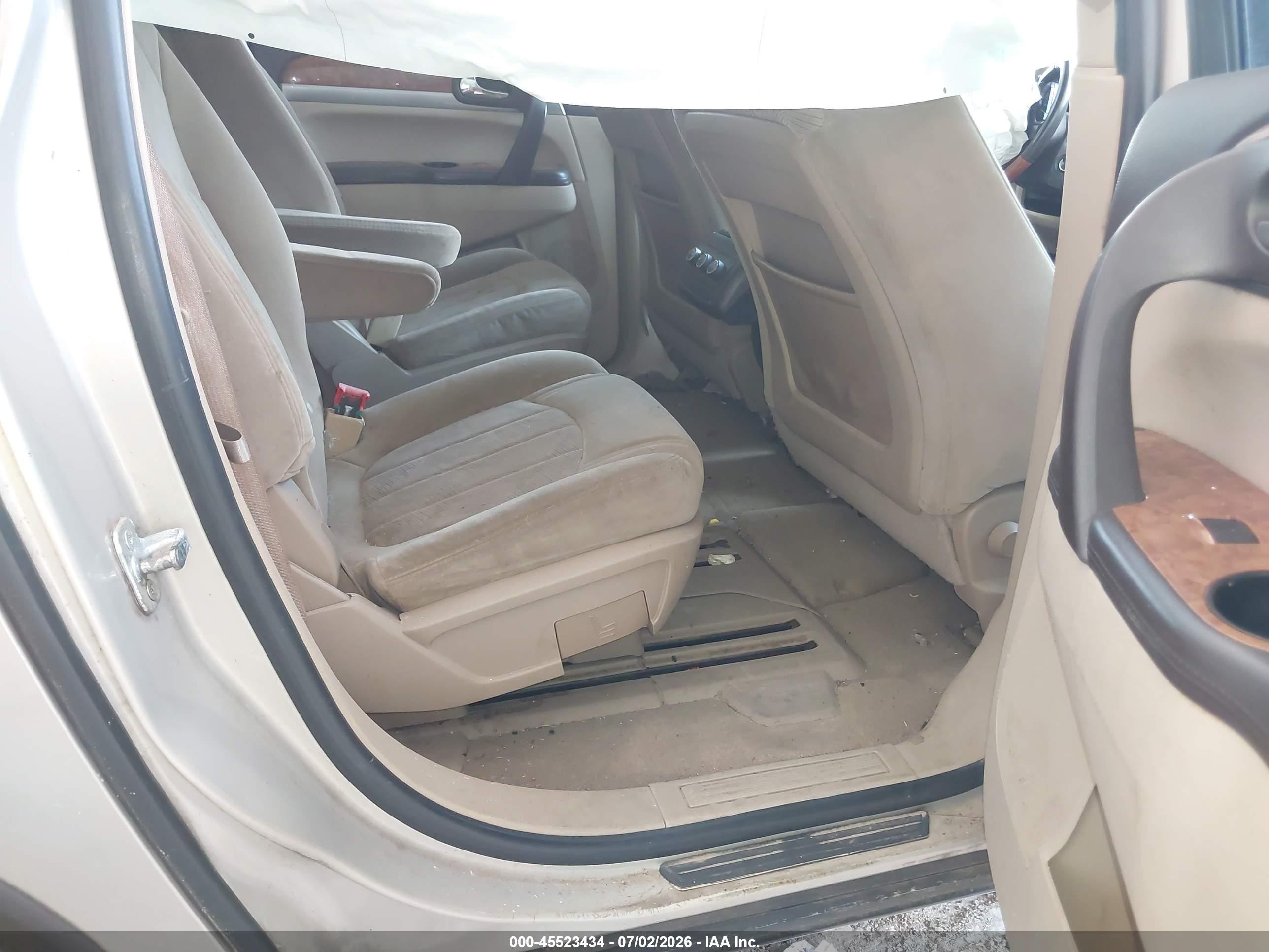 2011 Buick Enclave Cx Gold vin: 5GAKRAED6BJ407075
