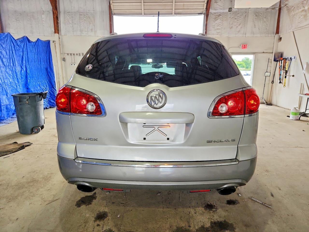 2011 Buick Enclave Cx Silver vin: 5GAKRAED8BJ257826