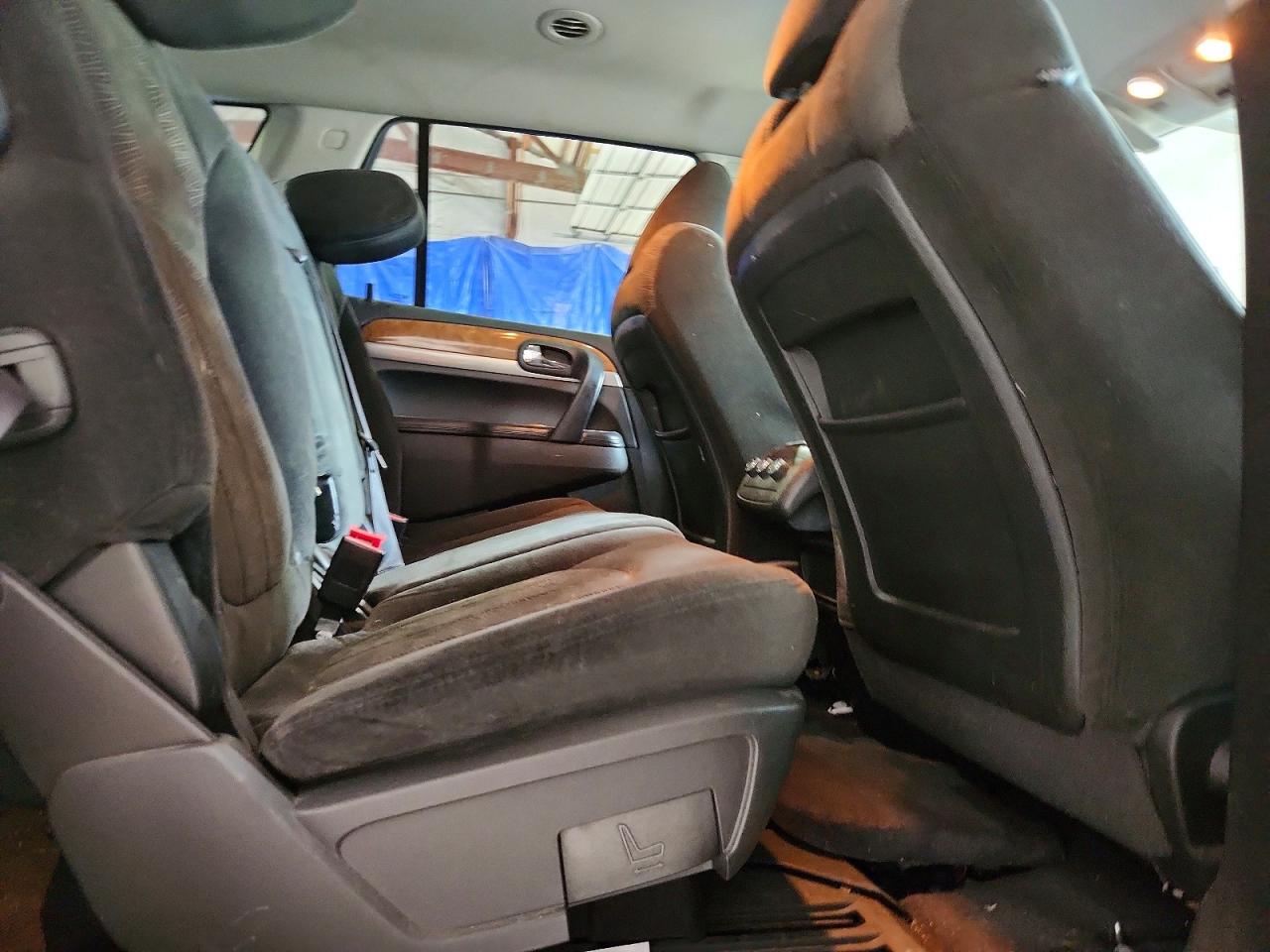 2011 Buick Enclave Cx Silver vin: 5GAKRAED8BJ257826