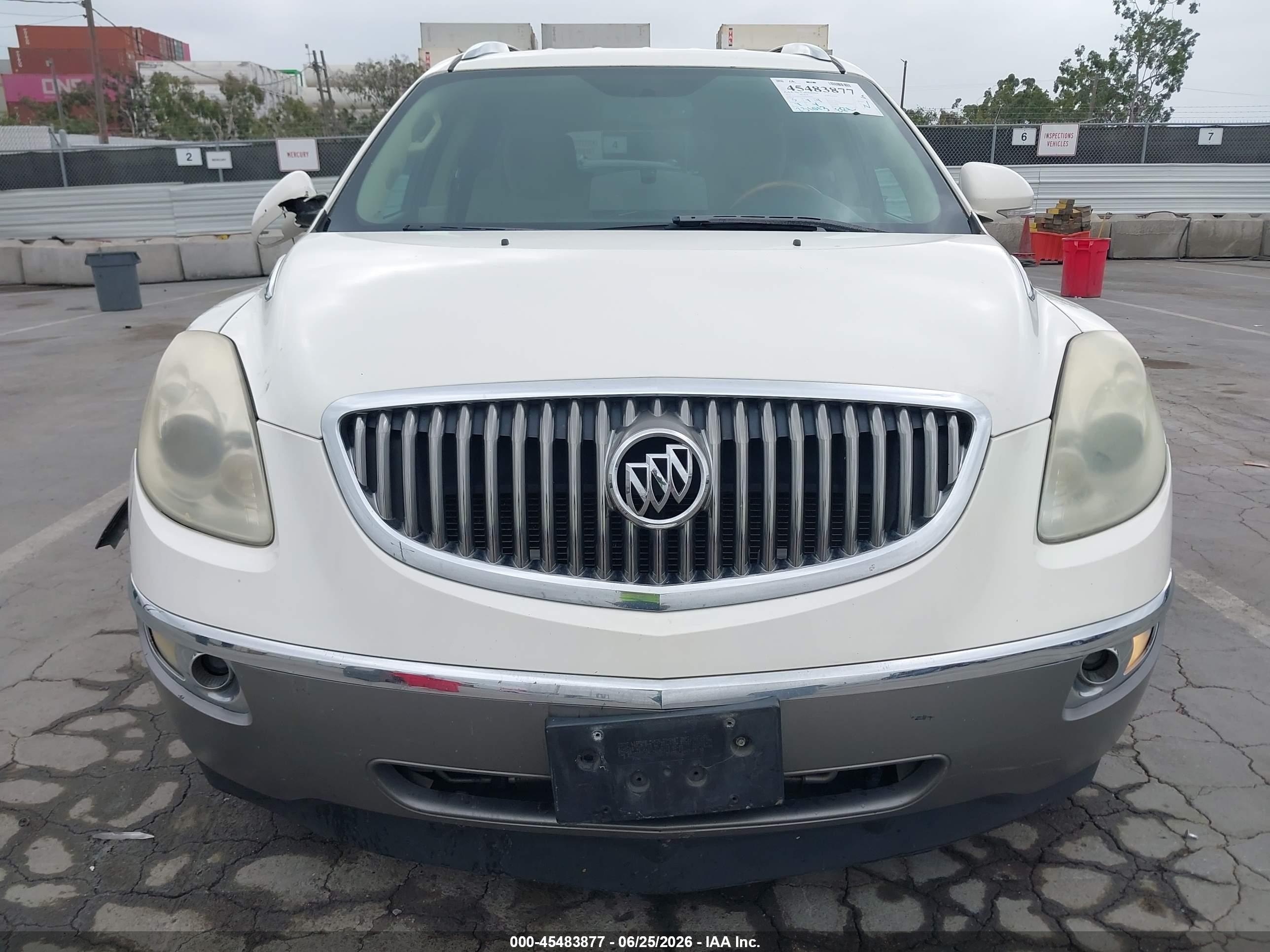 2011 Buick Enclave Cx White vin: 5GAKRAEDXBJ382990