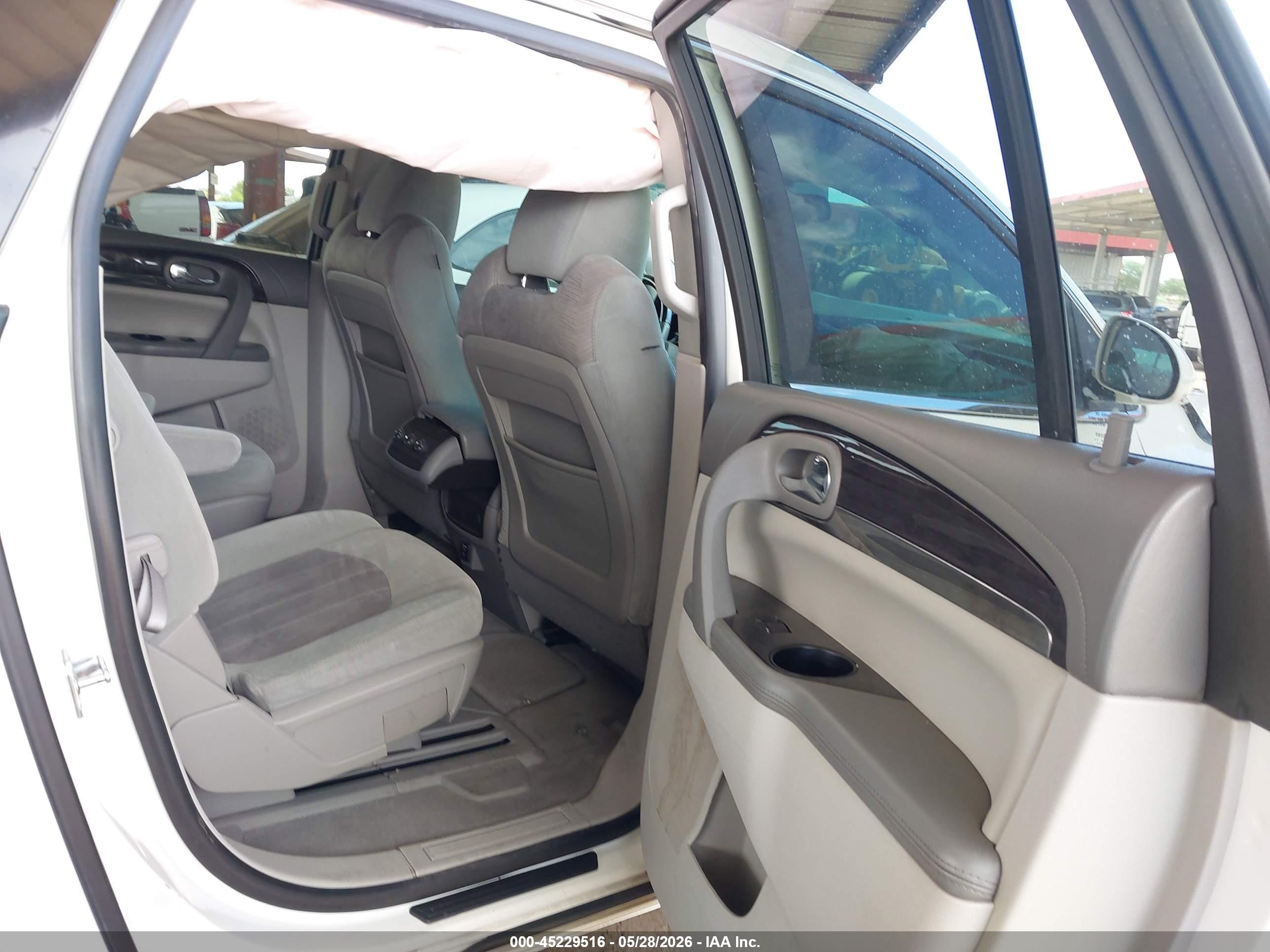 2015 Buick Enclave Convenience White vin: 5GAKRAKD9FJ283023