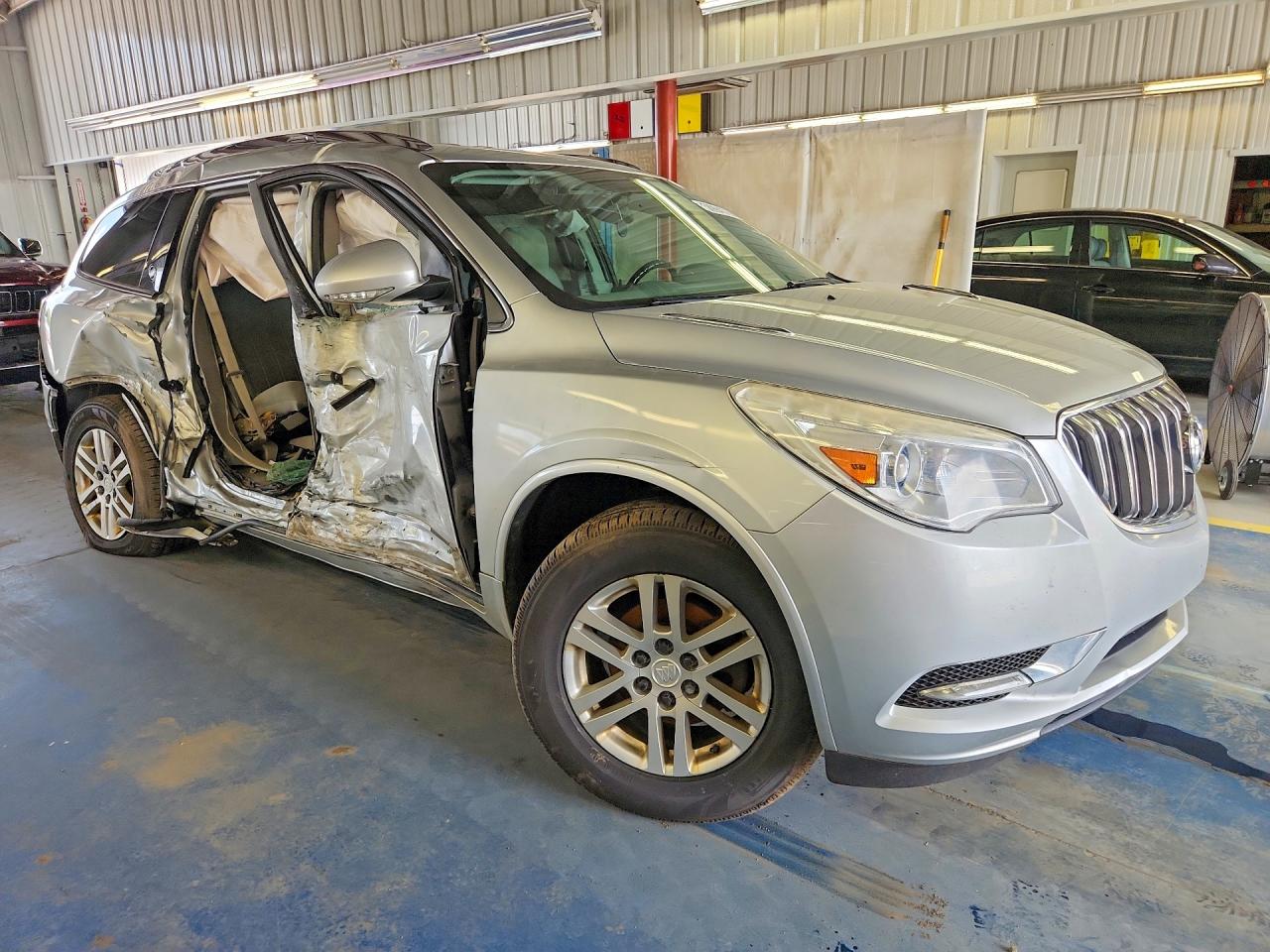 2015 Buick Enclave Silver vin: 5GAKRAKDXFJ243467