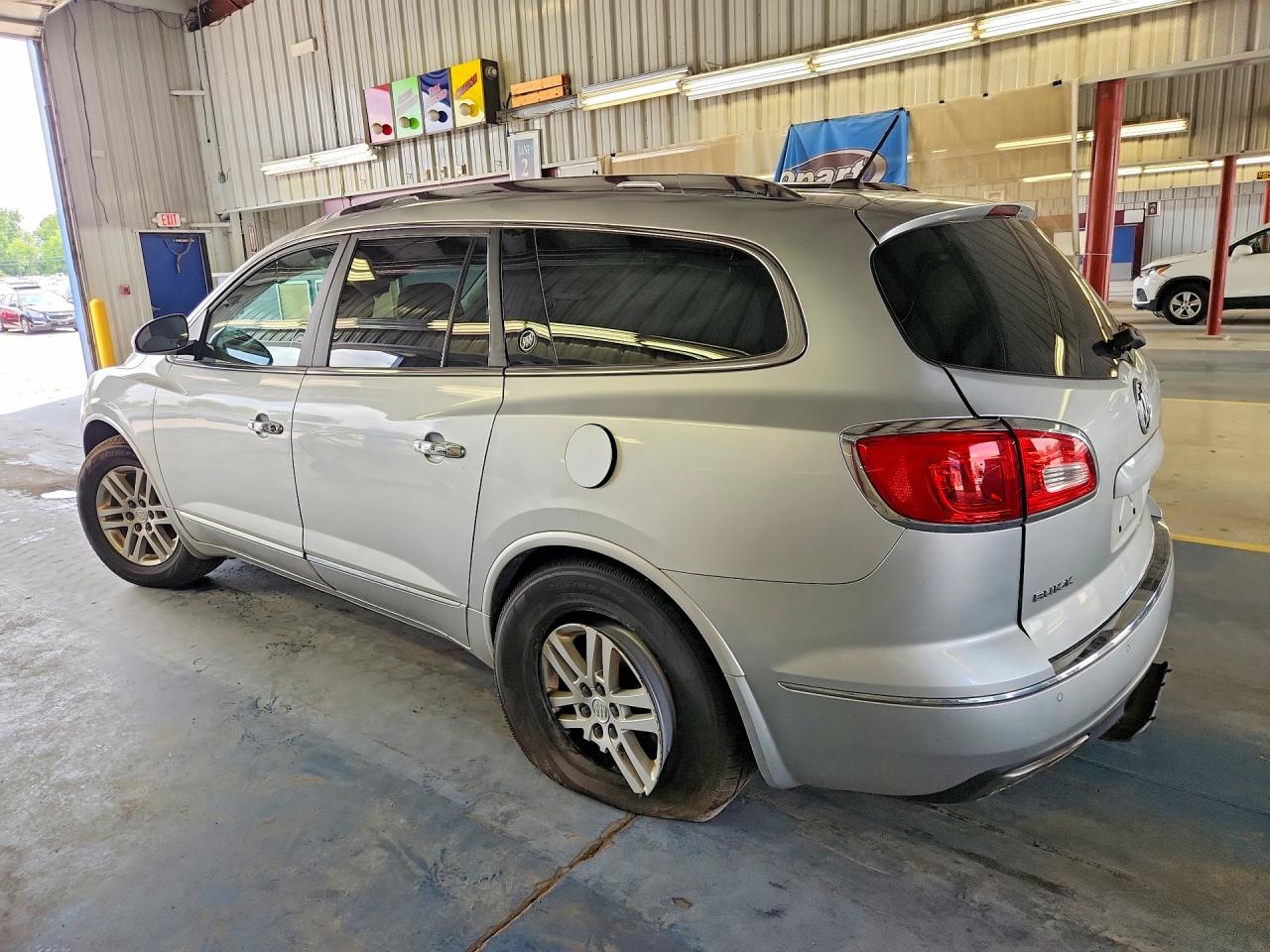 2015 Buick Enclave Silver vin: 5GAKRAKDXFJ243467
