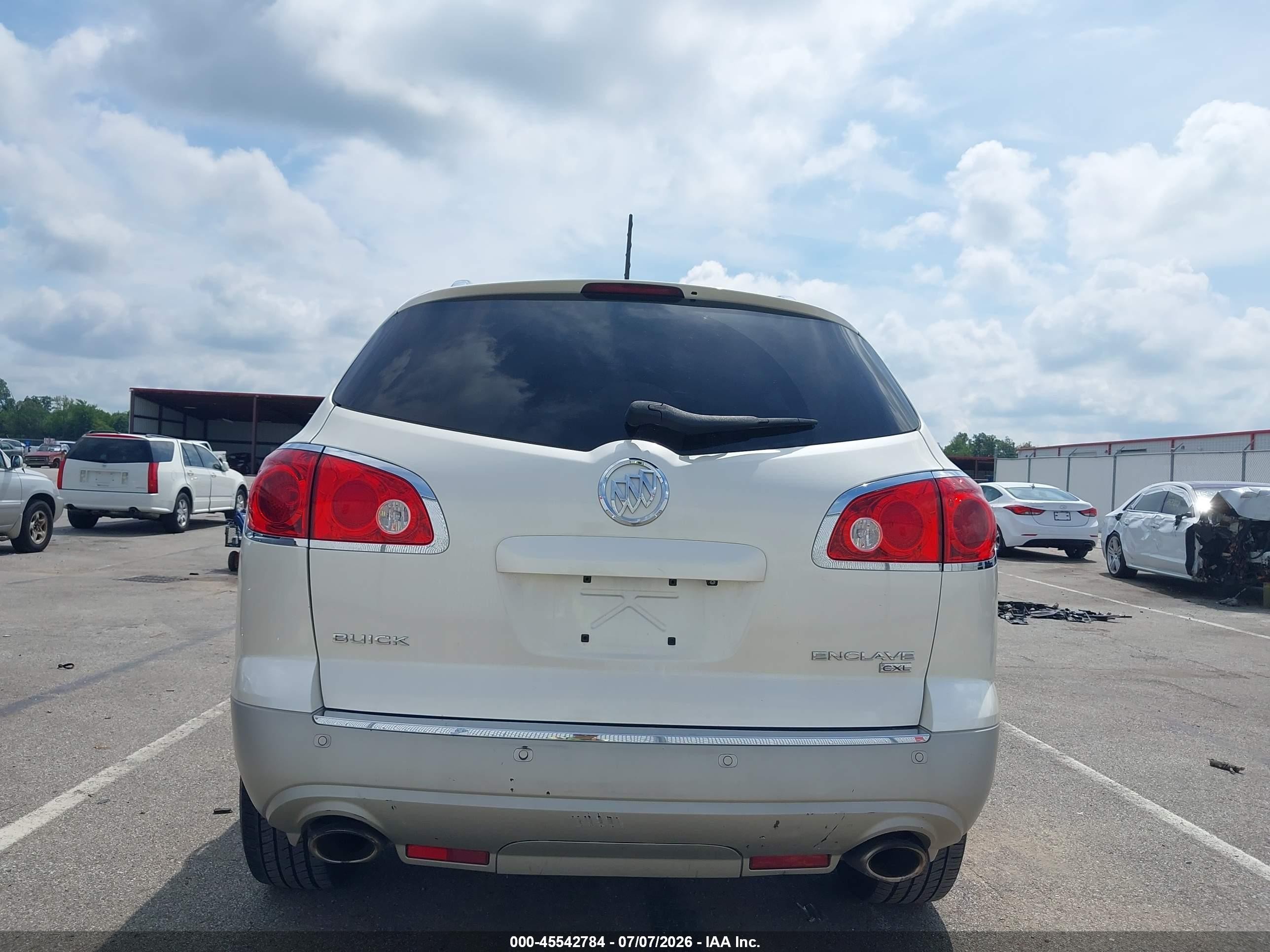 2011 Buick Enclave 1xl White vin: 5GAKRBED0BJ347168