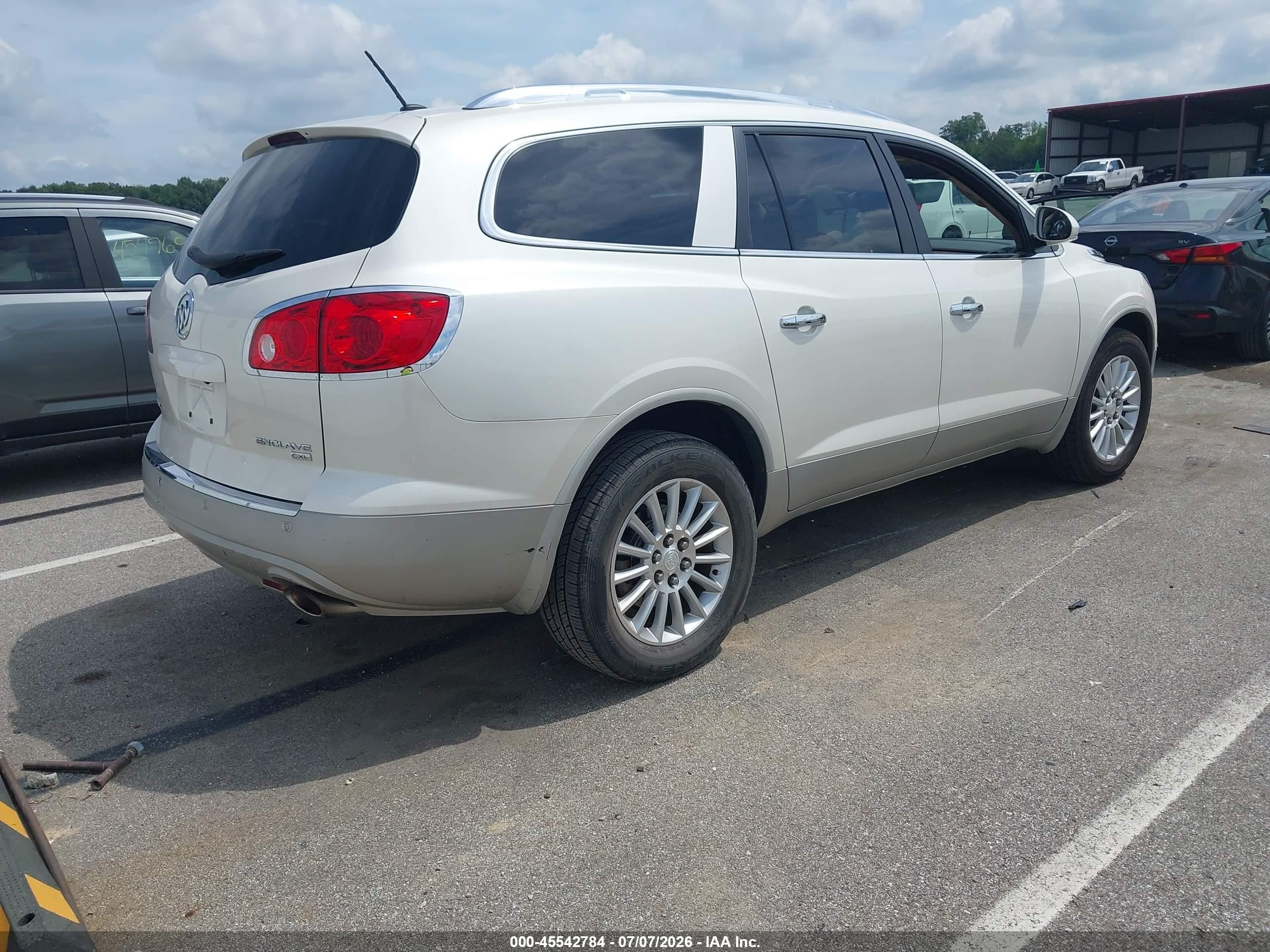 2011 Buick Enclave 1xl White vin: 5GAKRBED0BJ347168