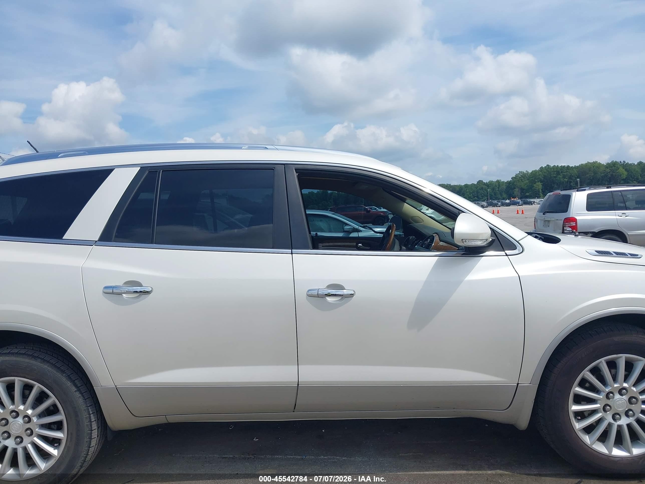 2011 Buick Enclave 1xl White vin: 5GAKRBED0BJ347168