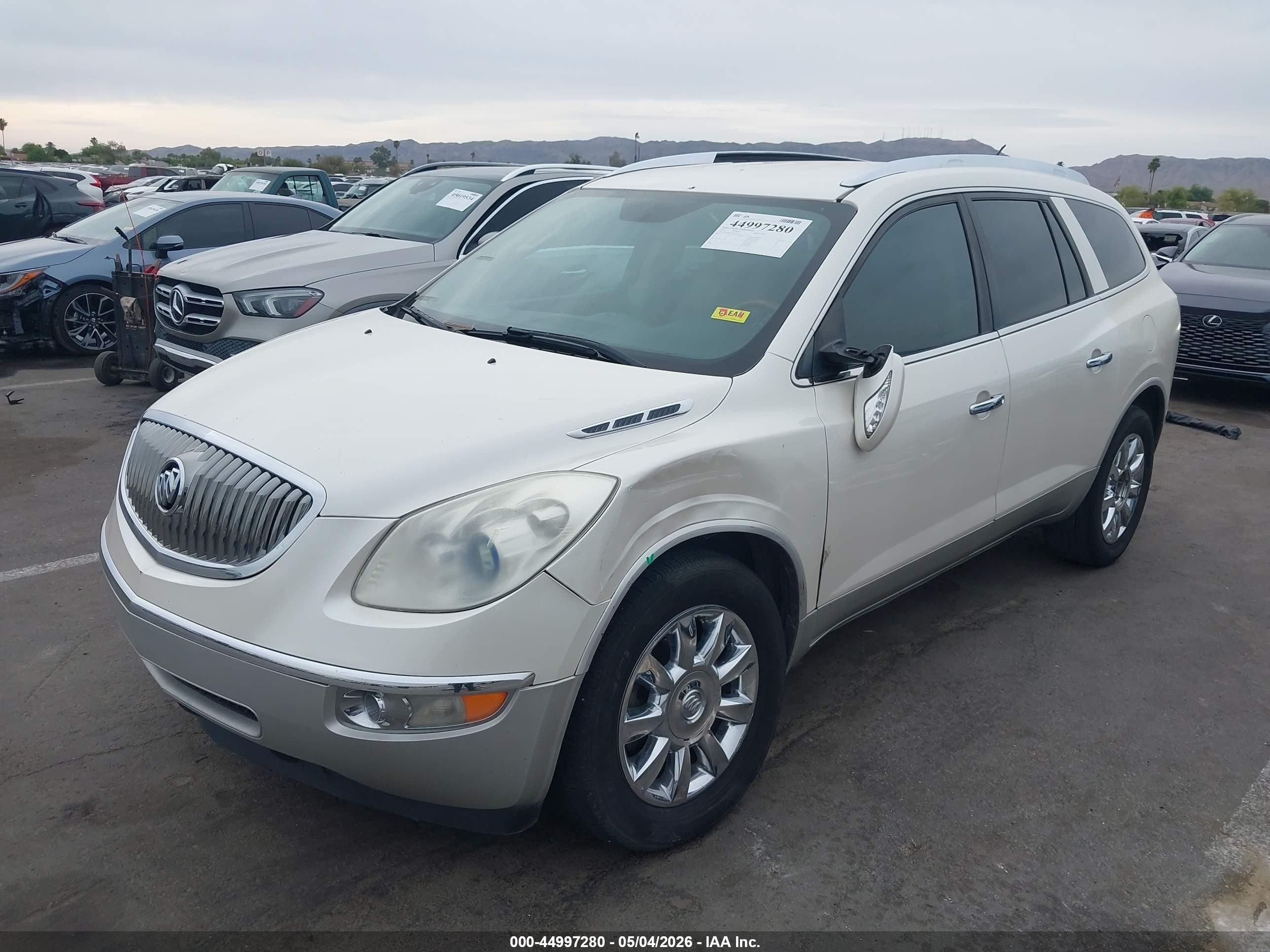 2011 Buick Enclave 1xl Белый vin: 5GAKRBED0BJ415663