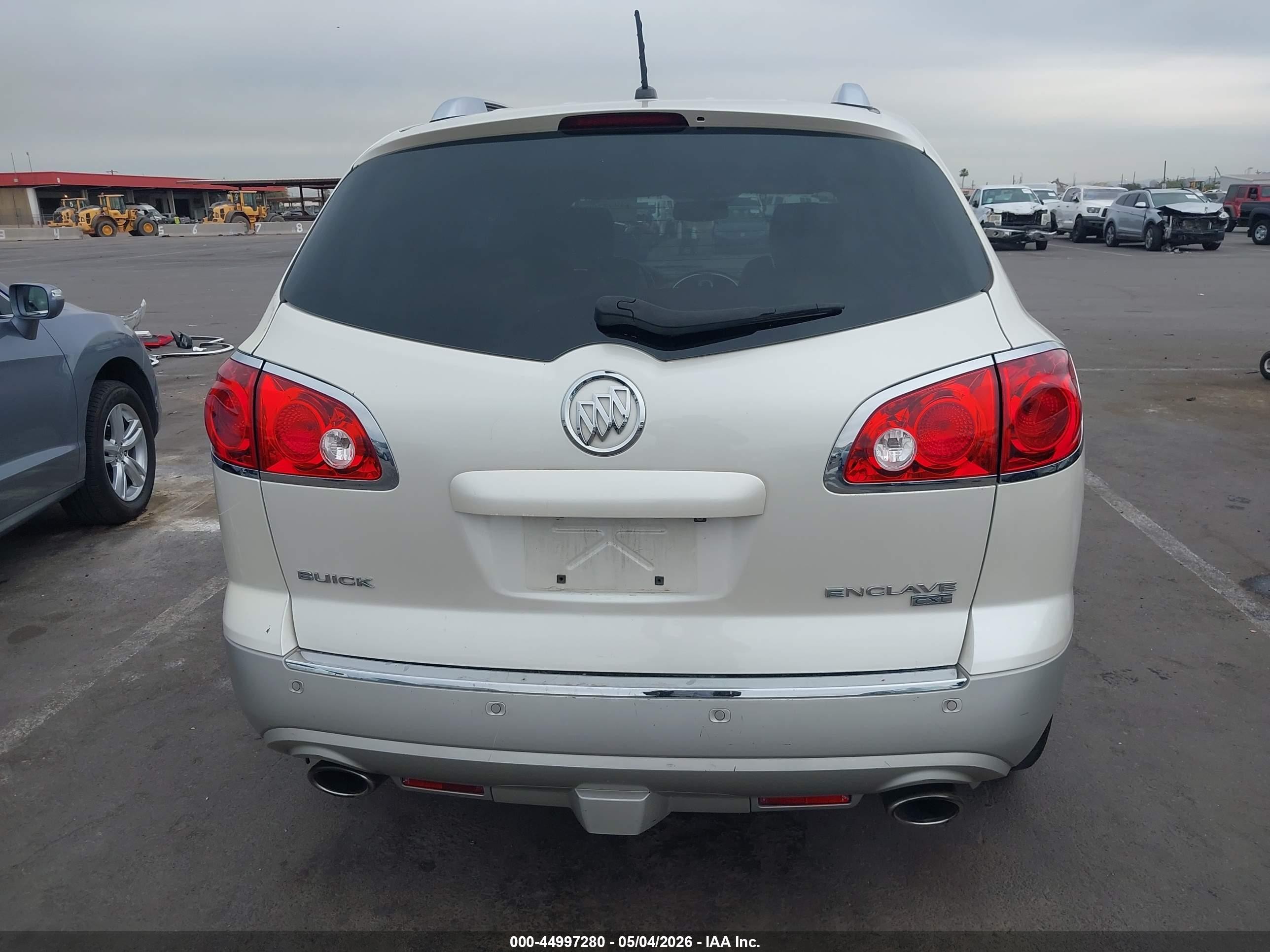 2011 Buick Enclave 1xl Белый vin: 5GAKRBED0BJ415663