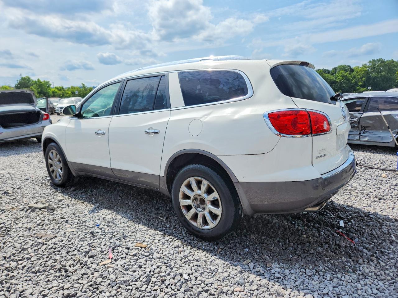 2011 Buick Enclave Cxl White vin: 5GAKRBED1BJ412867