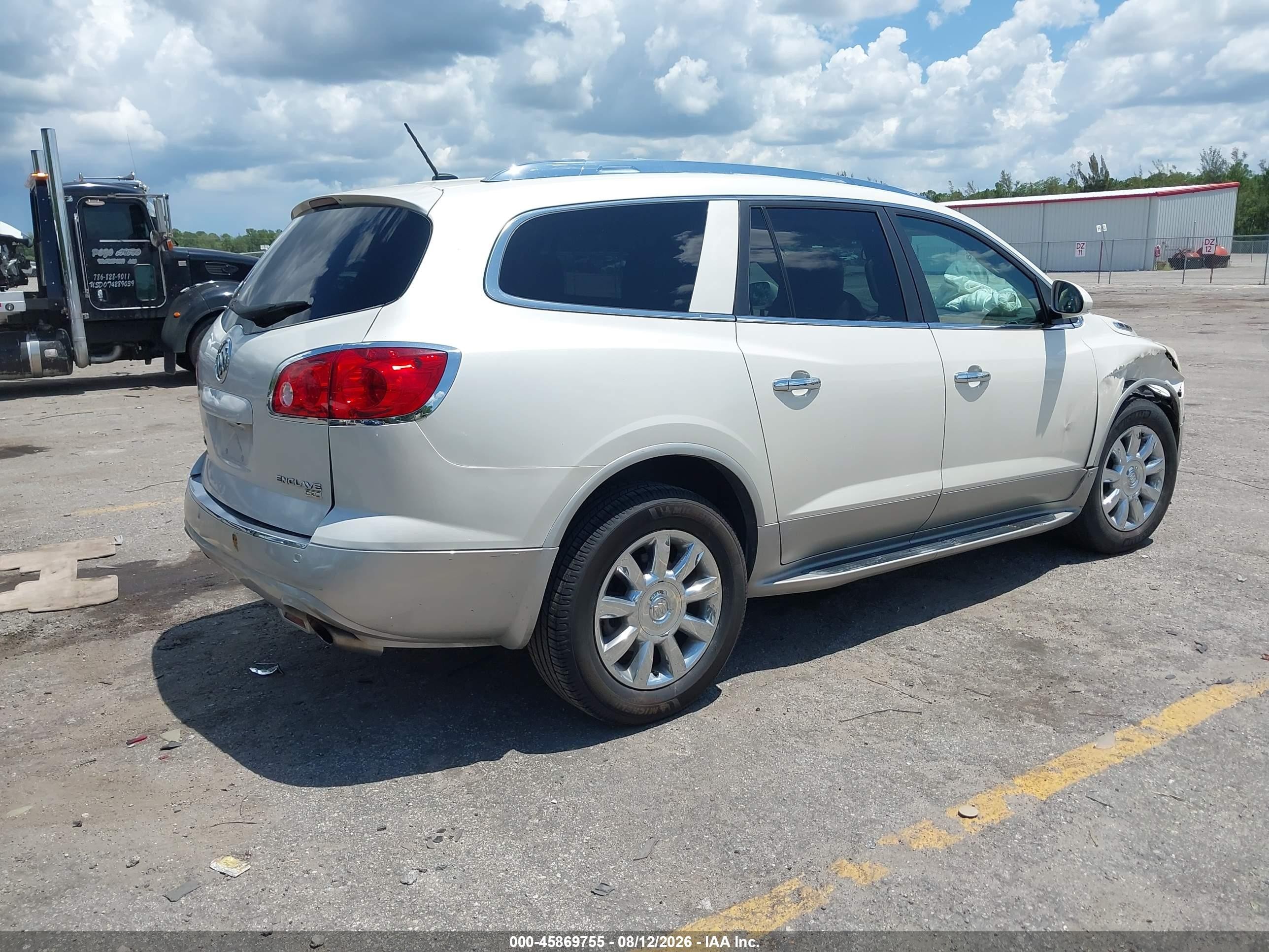 2011 Buick Enclave 1xl Cream vin: 5GAKRBED9BJ255007