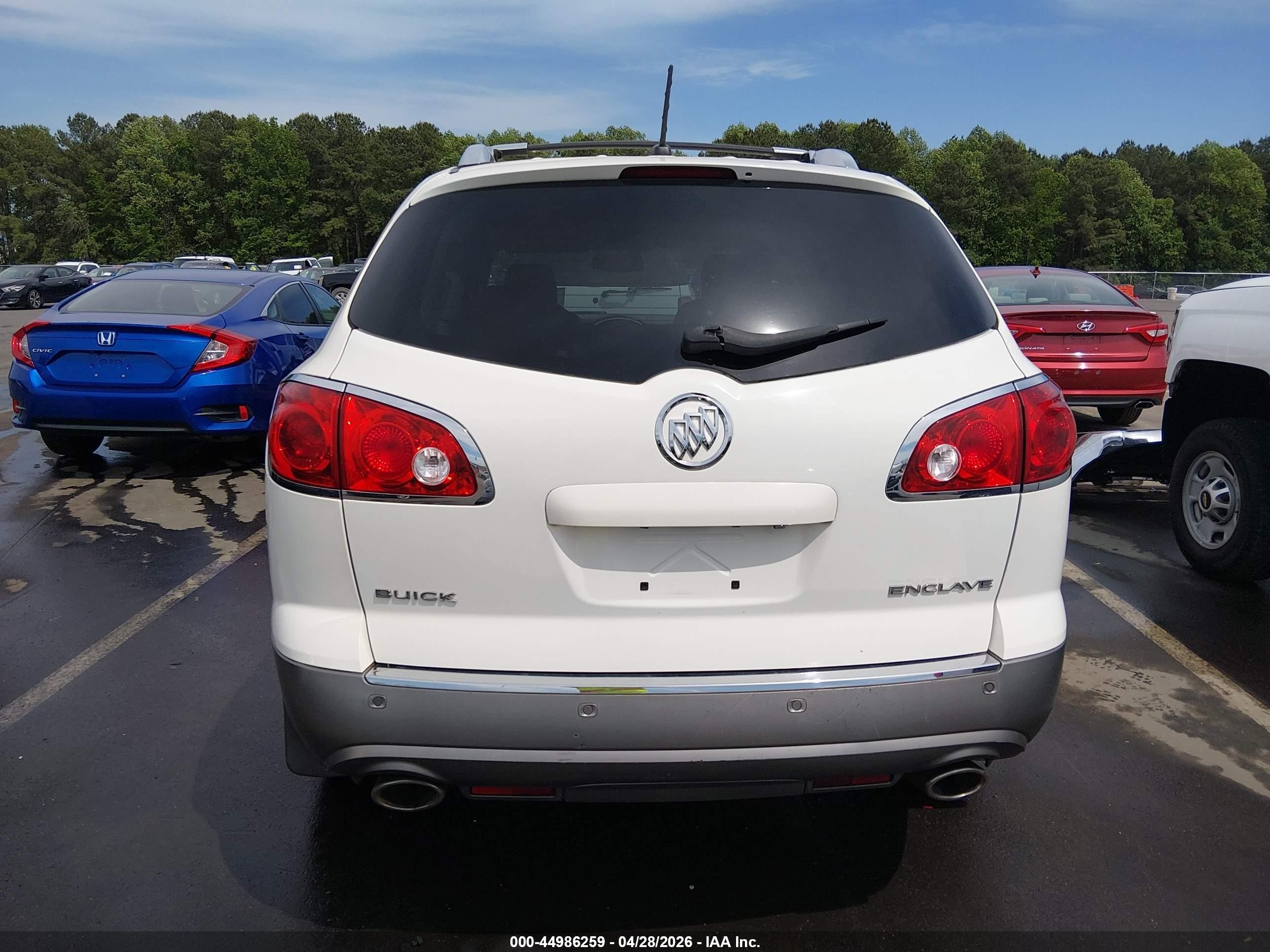 2011 Buick Enclave 1xl White vin: 5GAKRBED9BJ367712