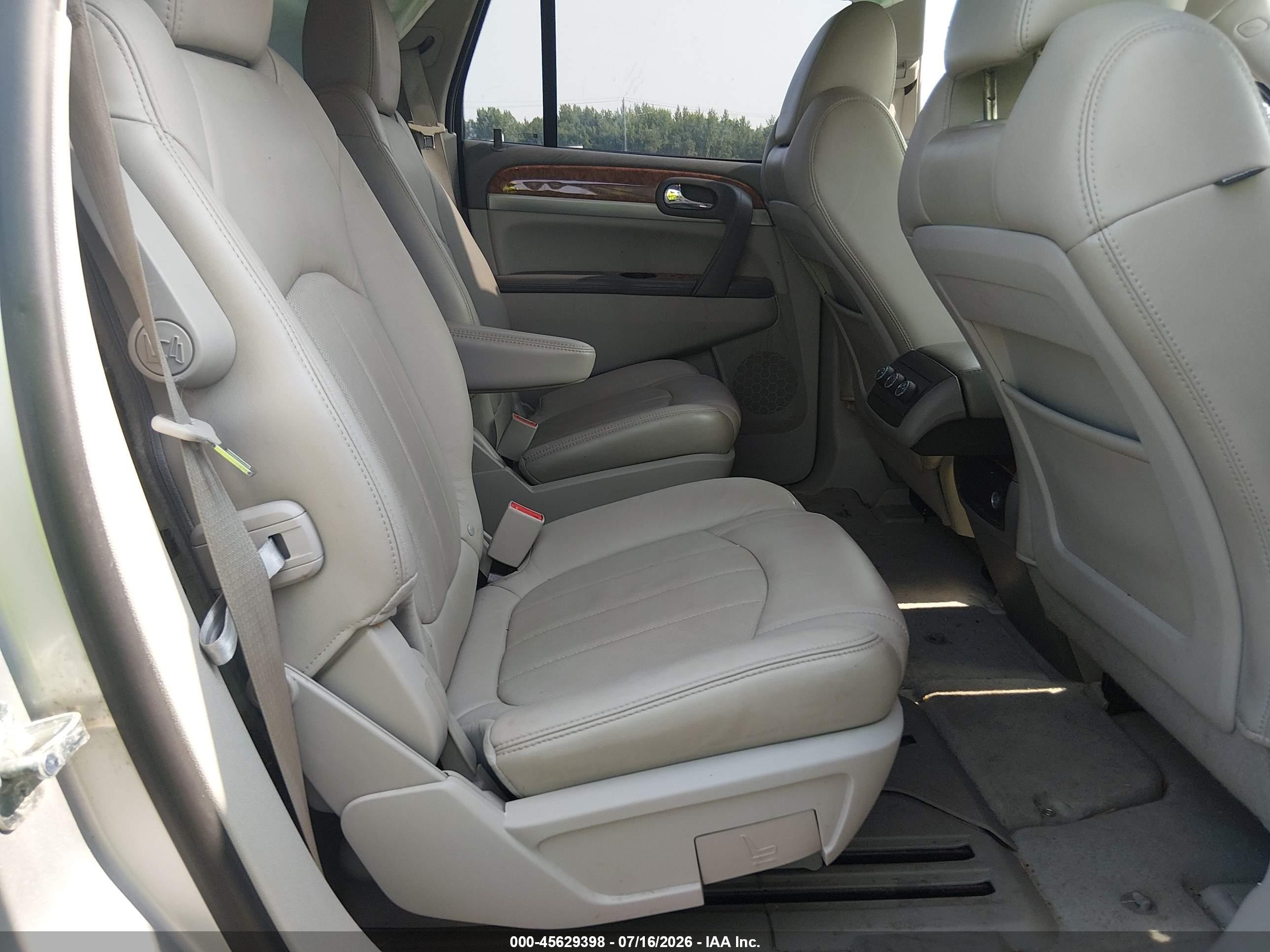 2011 Buick Enclave 1xl Silver vin: 5GAKRBEDXBJ345945
