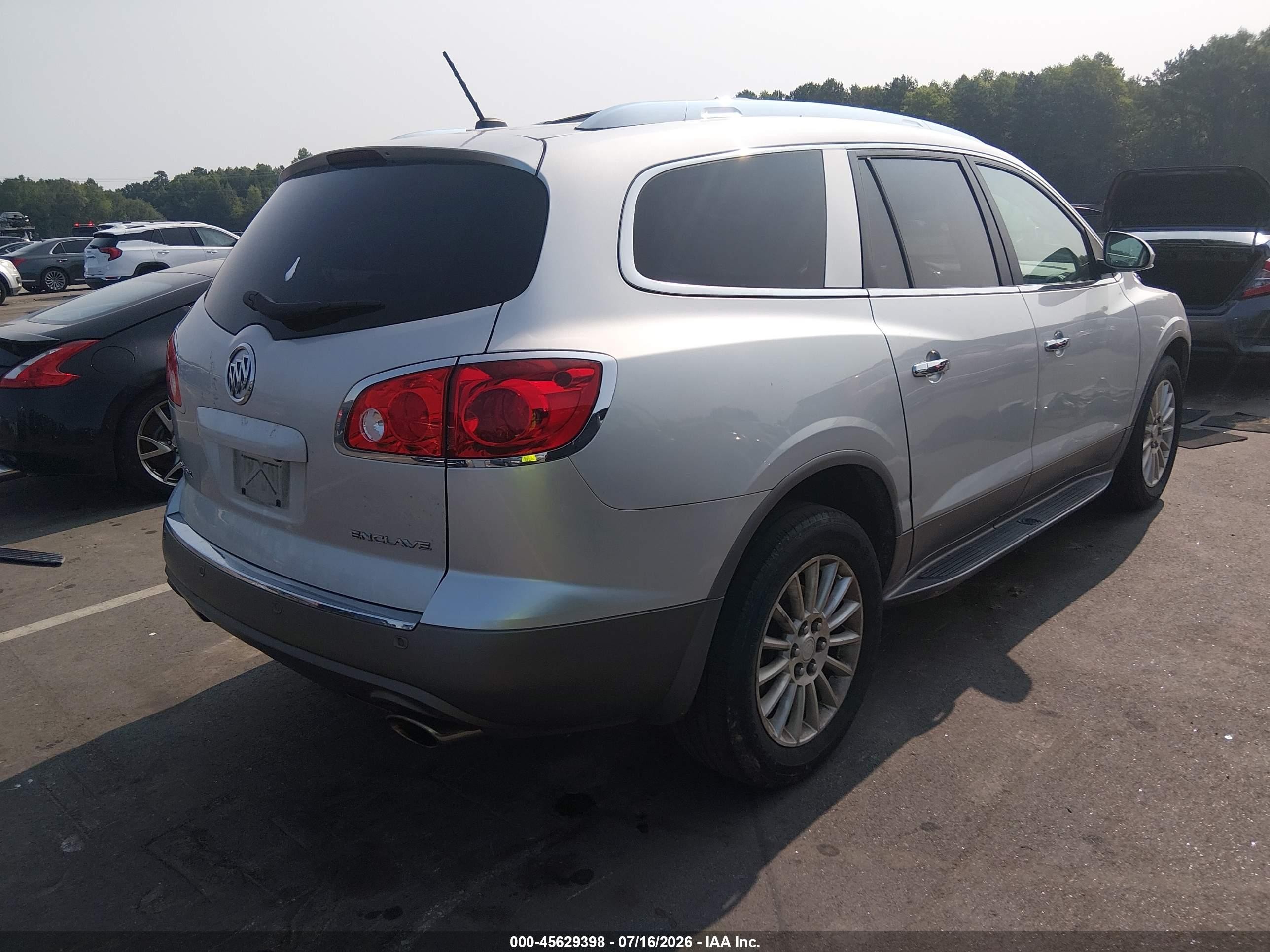 2011 Buick Enclave 1xl Silver vin: 5GAKRBEDXBJ345945