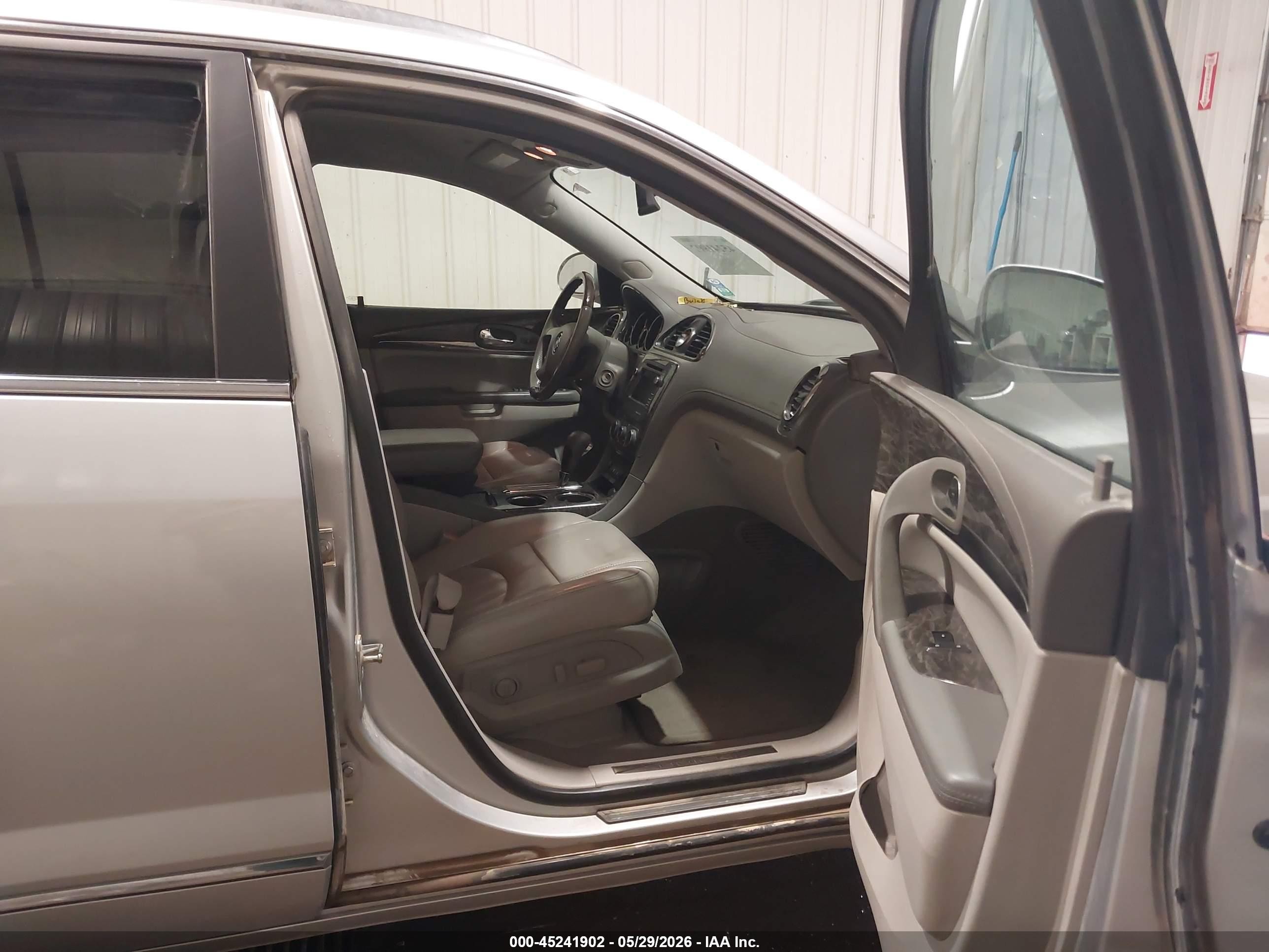 2014 Buick Enclave Leather Silver vin: 5GAKRBKD0EJ281942