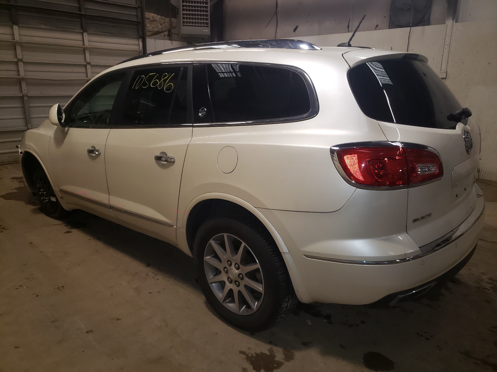 2015 Buick Enclave  Белый vin: 5GAKRBKD0FJ302743