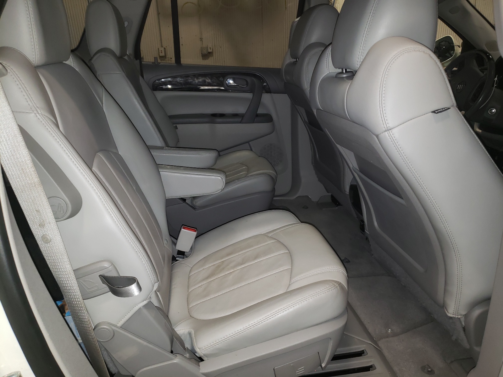 2015 Buick Enclave  Белый vin: 5GAKRBKD0FJ302743