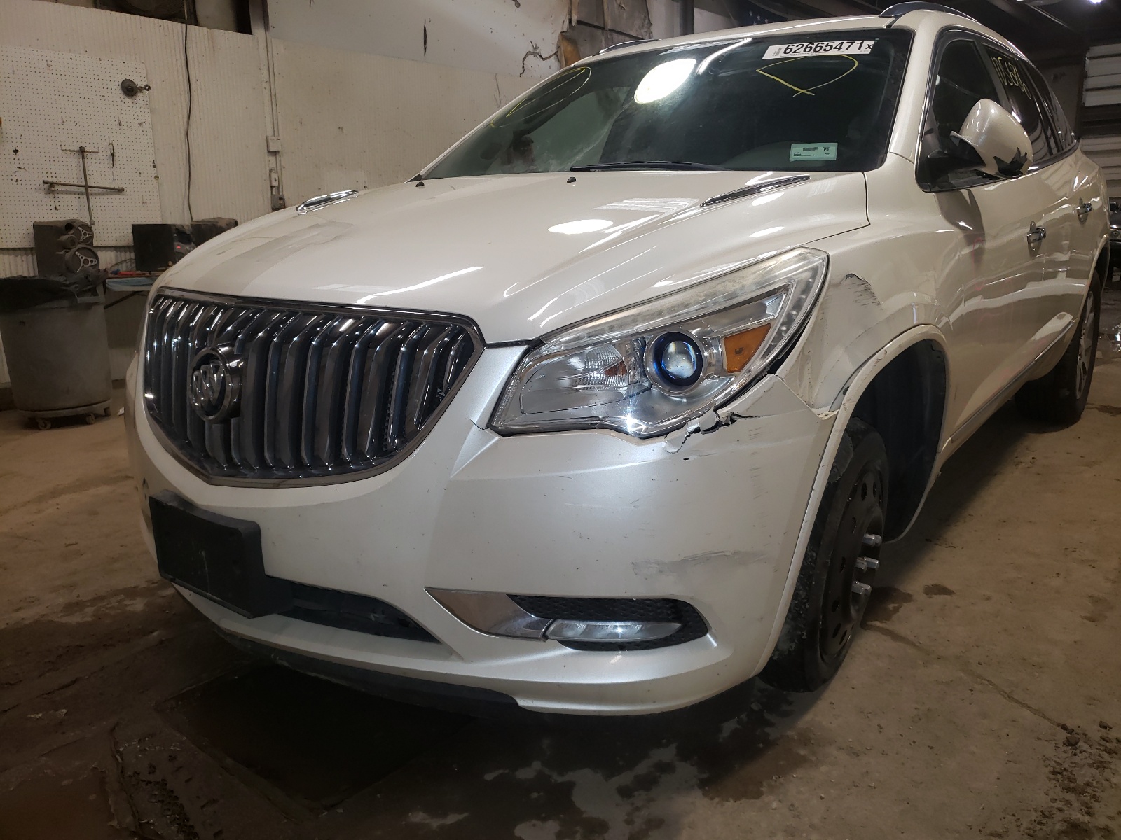 2015 Buick Enclave  Белый vin: 5GAKRBKD0FJ302743