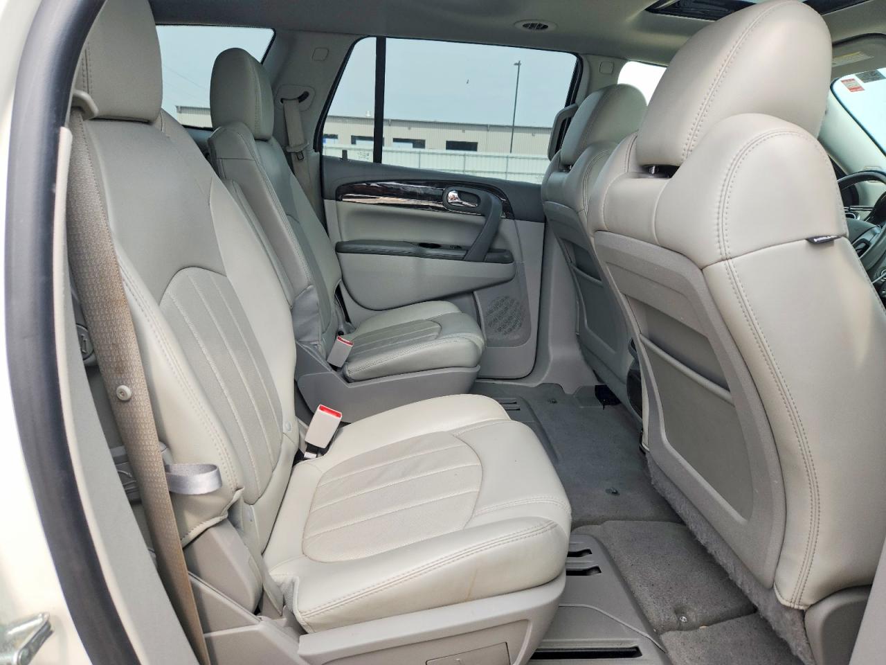 2015 Buick Enclave White vin: 5GAKRBKD0FJ302743