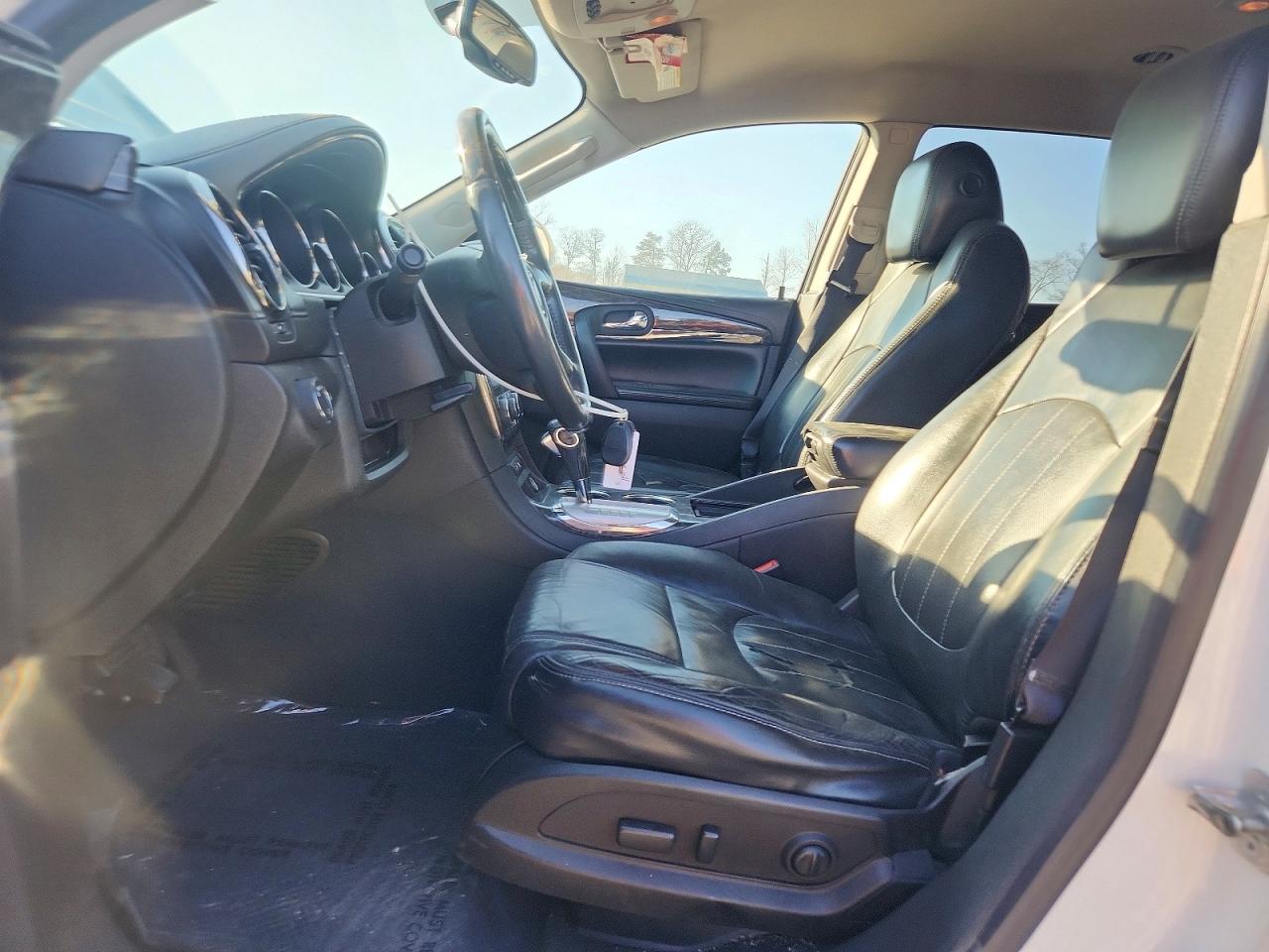 2014 Buick Enclave White vin: 5GAKRBKD1EJ249517