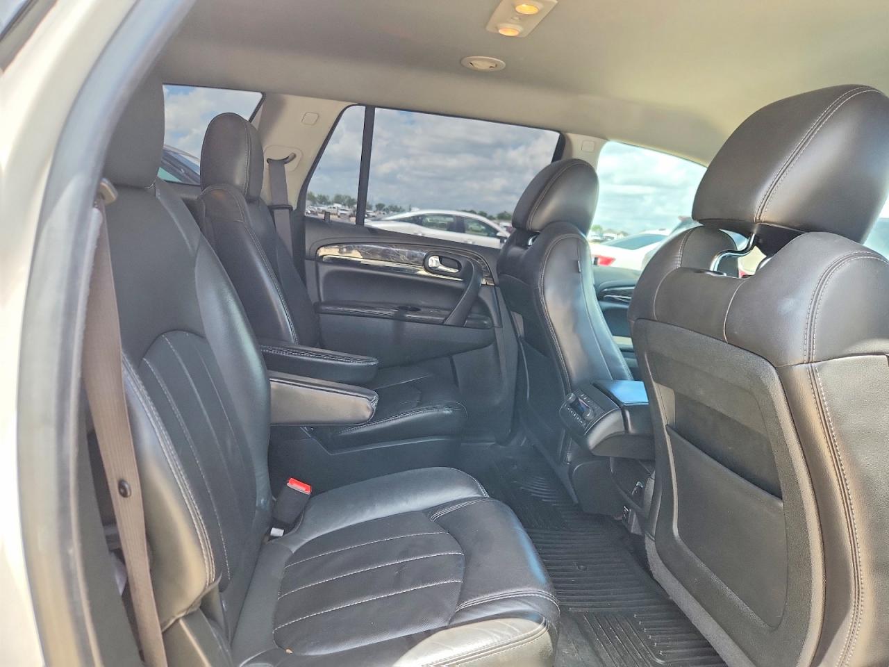 2014 Buick Enclave Белый vin: 5GAKRBKD1EJ344465