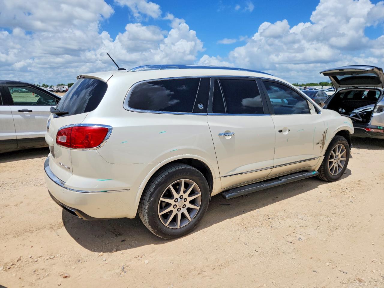 2014 Buick Enclave Белый vin: 5GAKRBKD1EJ344465