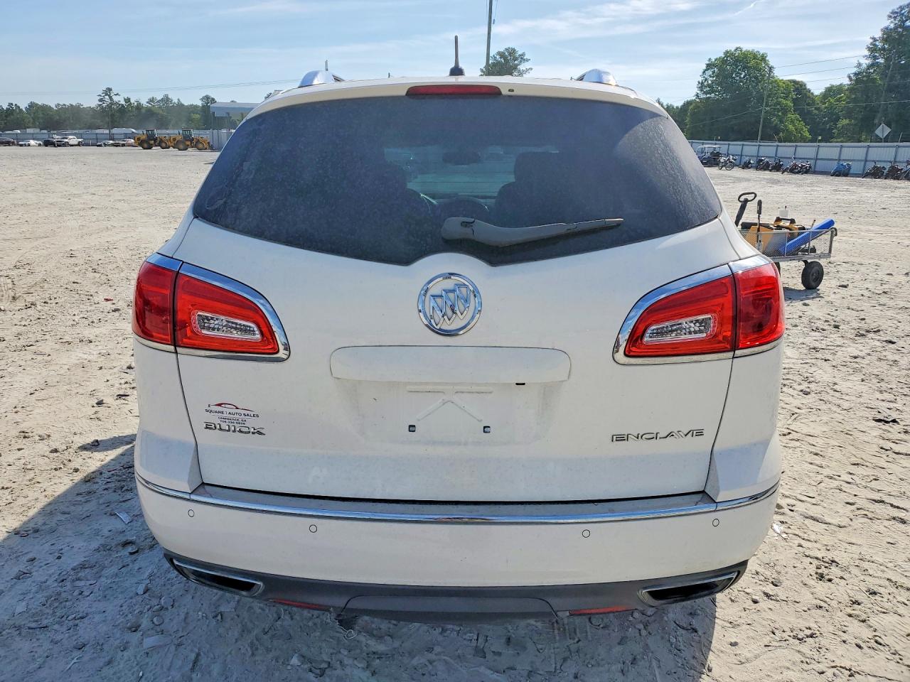 2015 Buick Enclave White vin: 5GAKRBKD1FJ105287
