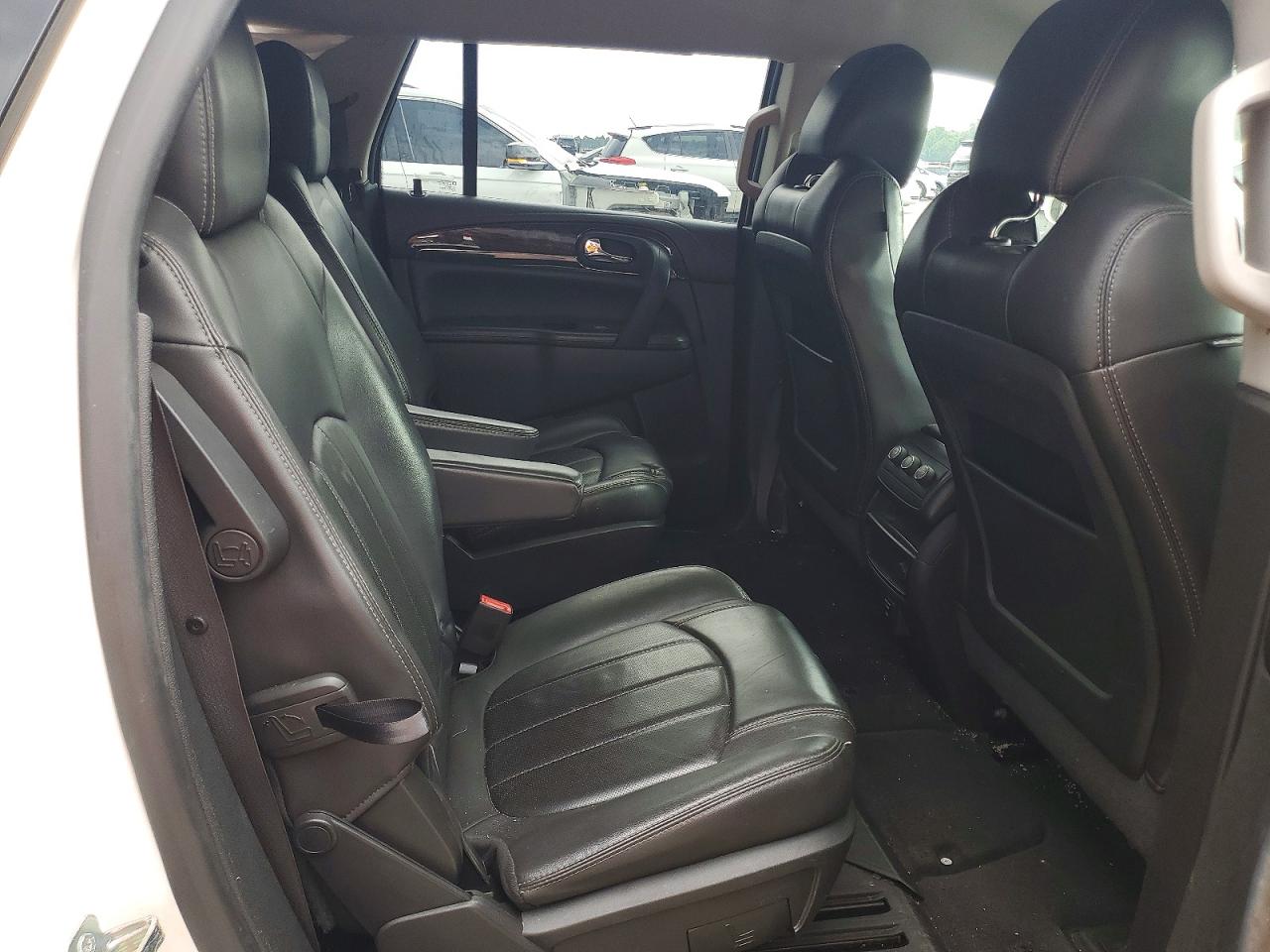 2015 Buick Enclave White vin: 5GAKRBKD1FJ273494