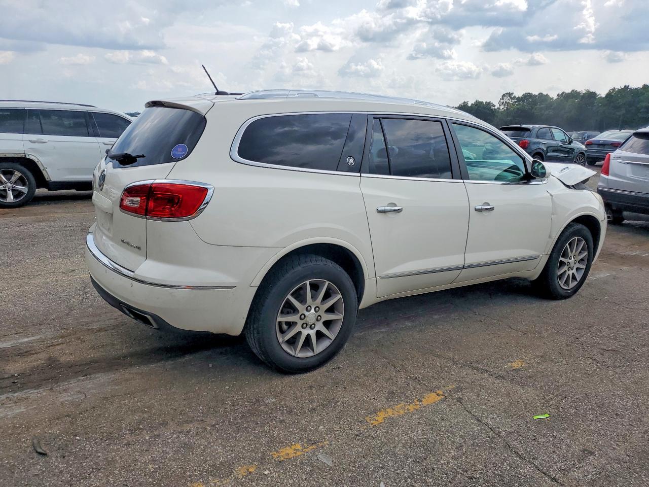 2015 Buick Enclave White vin: 5GAKRBKD1FJ273494