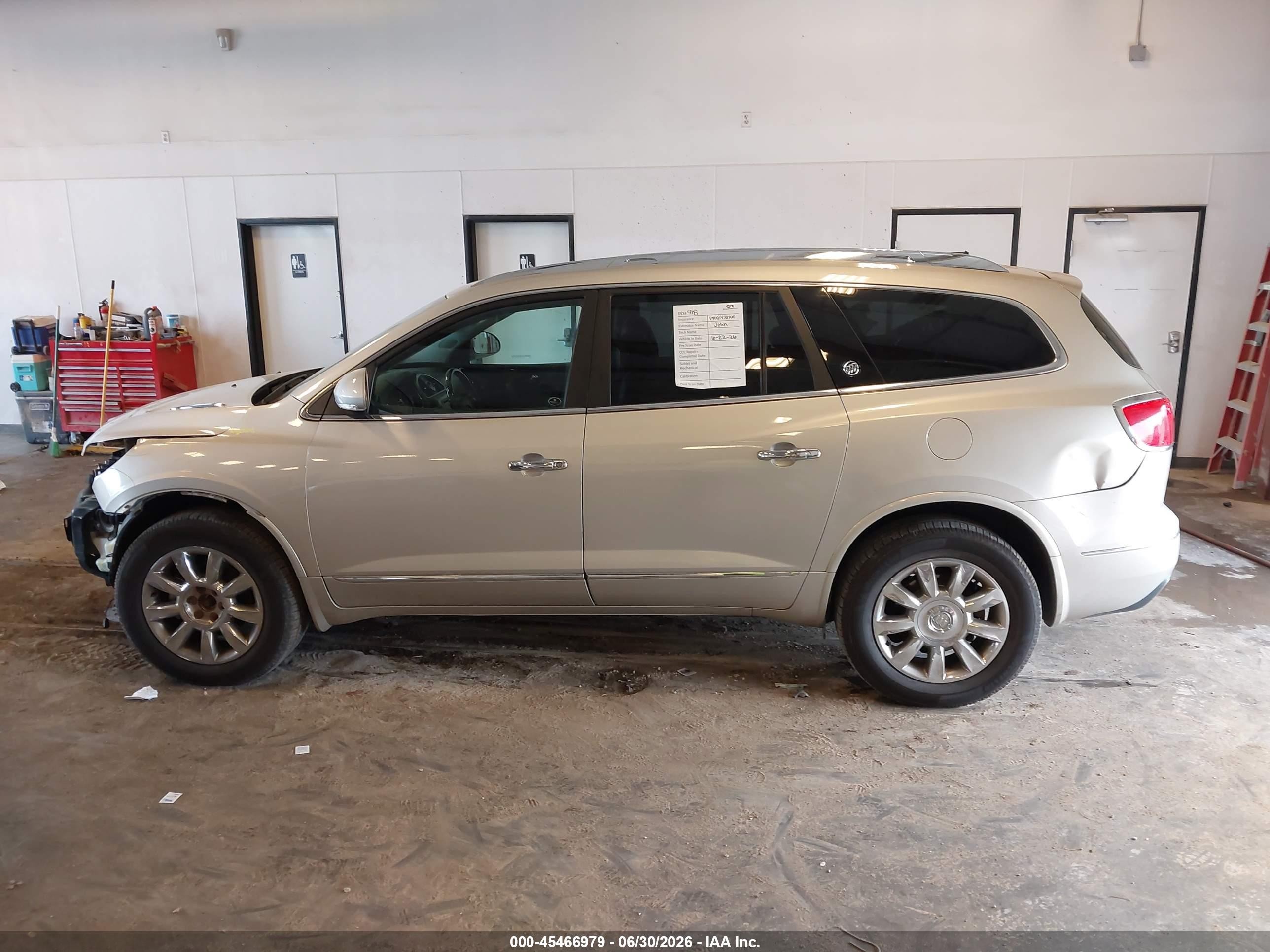 2015 Buick Enclave Leather Gold vin: 5GAKRBKD1FJ367200