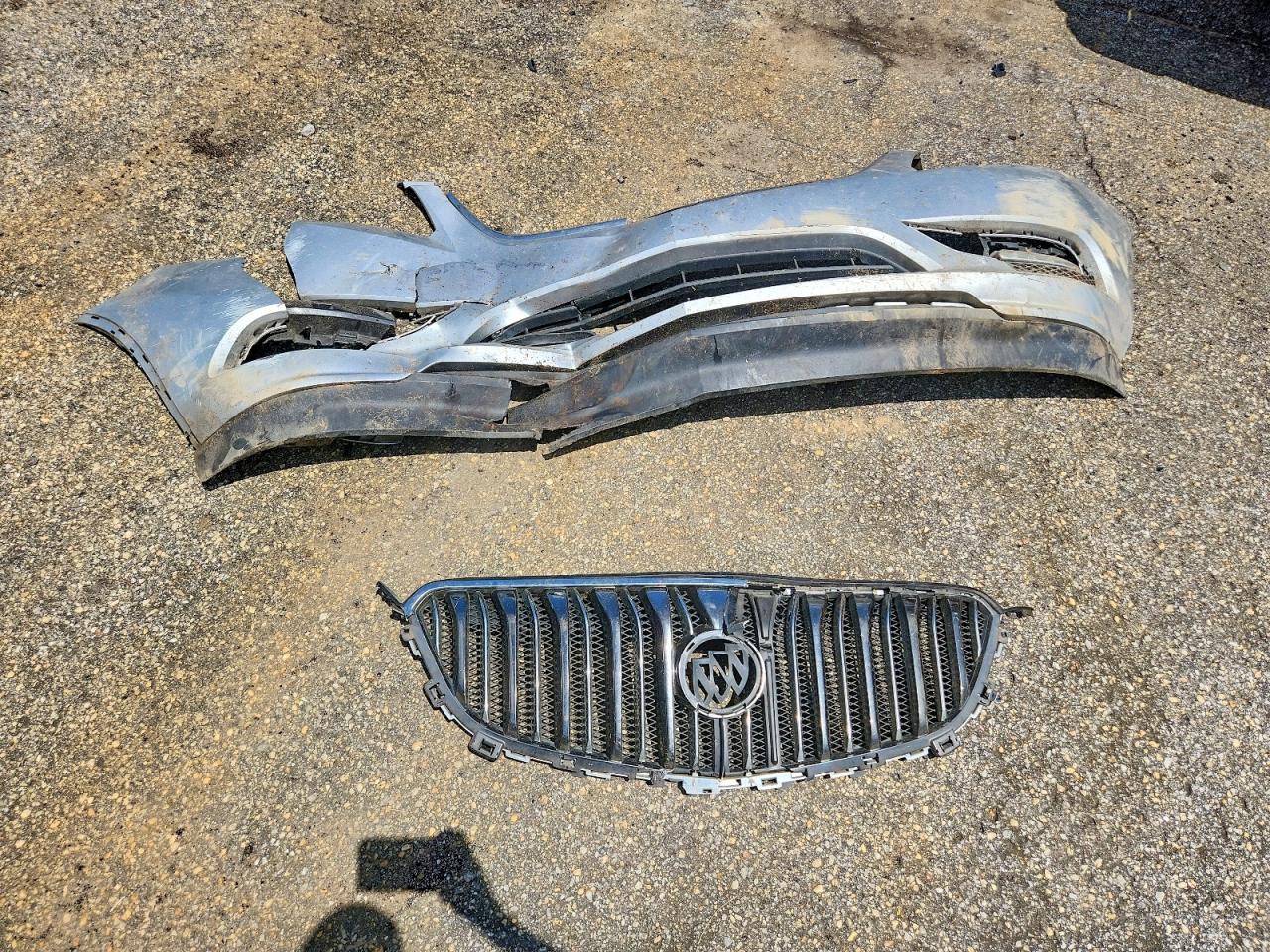 2015 Buick Enclave Silver vin: 5GAKRBKD2FJ354200