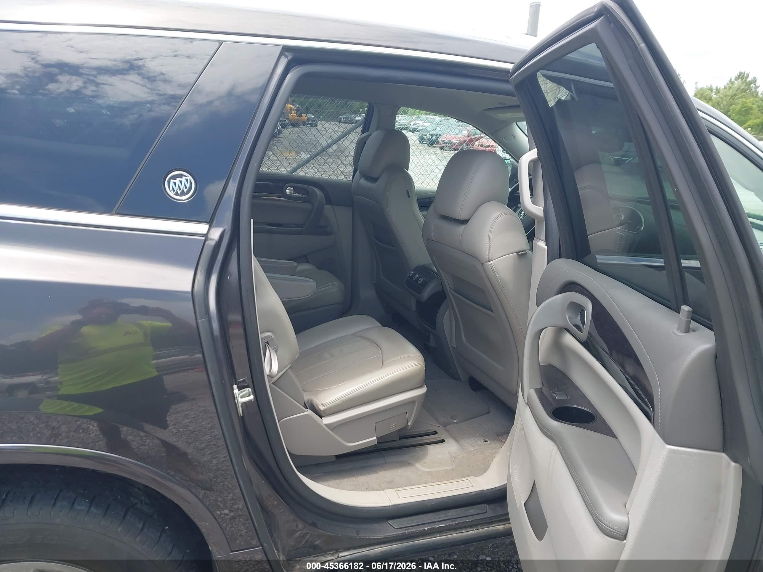 2015 Buick Enclave Leather Black vin: 5GAKRBKD3FJ162476