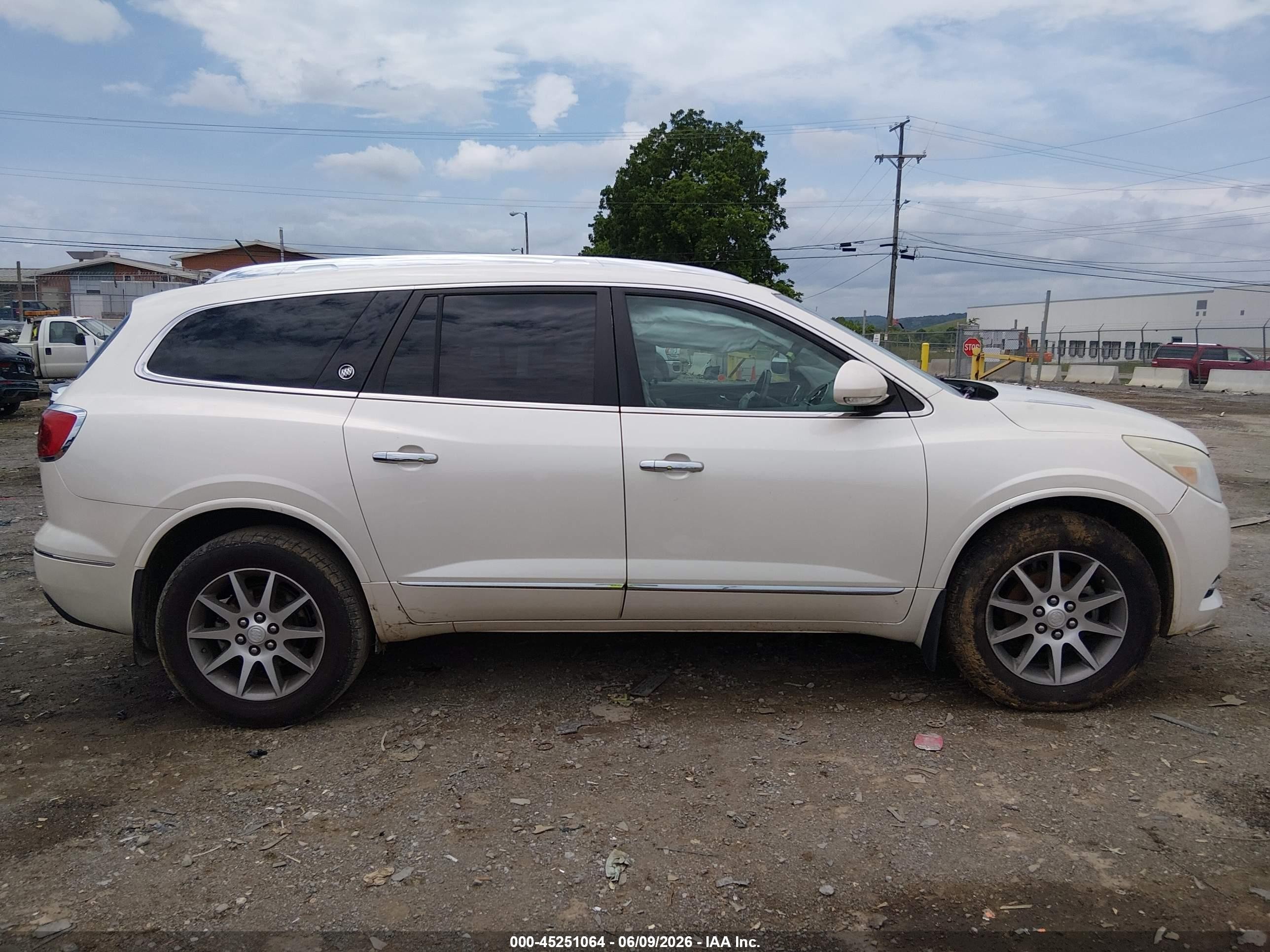 2015 Buick Enclave Leather White vin: 5GAKRBKD3FJ212261