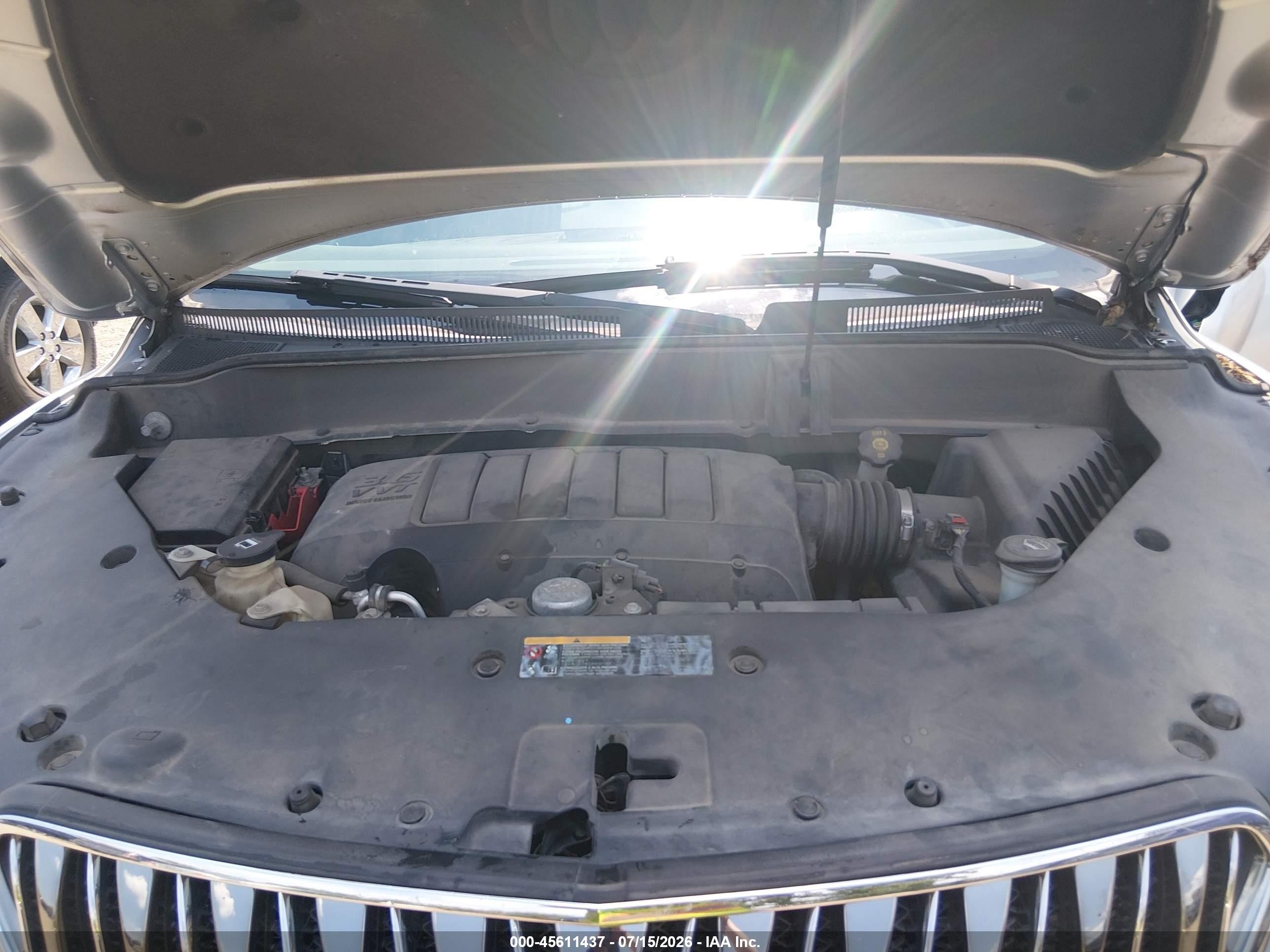 2015 Buick Enclave Leather Silver vin: 5GAKRBKD3FJ305779